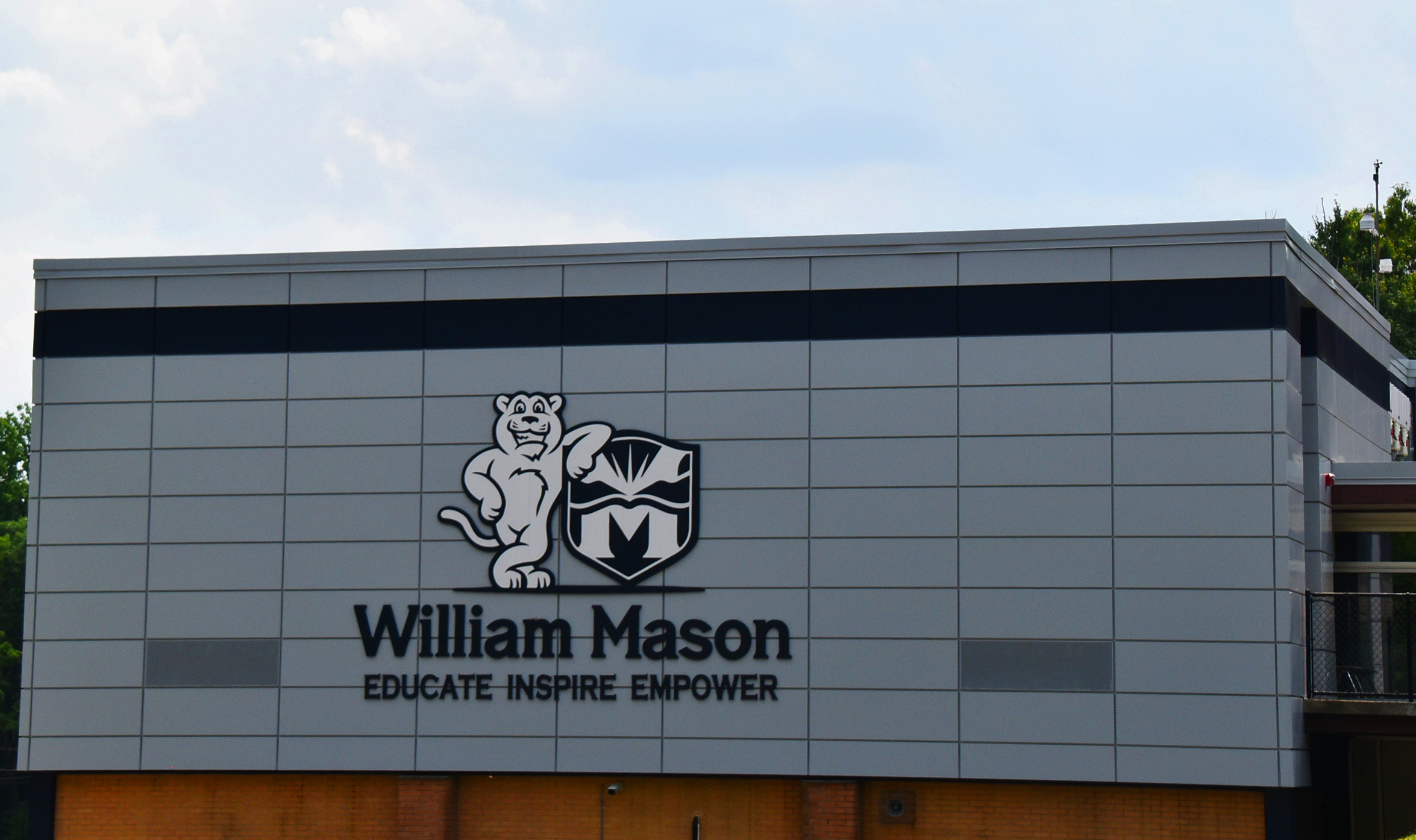 William Mason Elementary School building