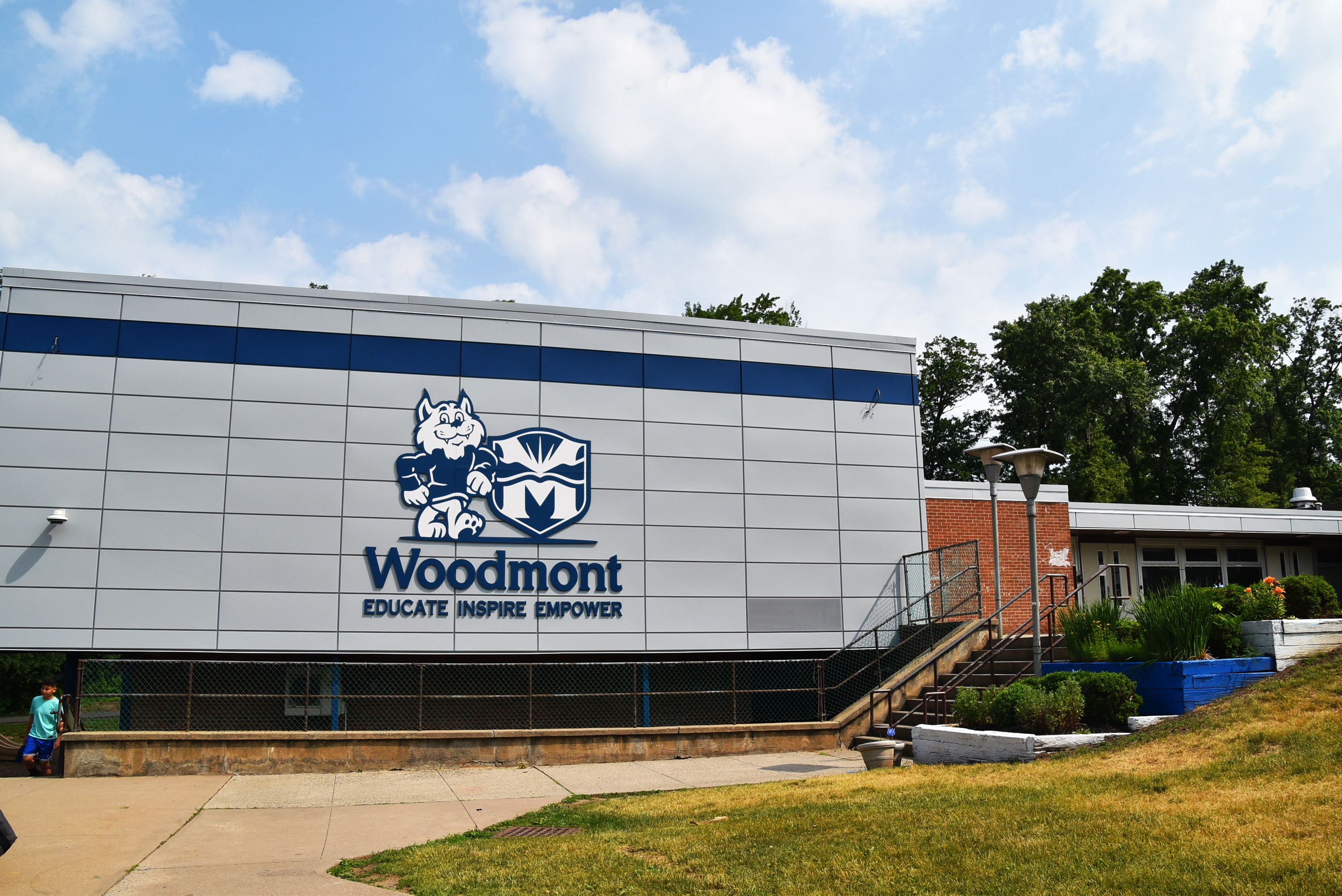 Woodmont Elementary School building