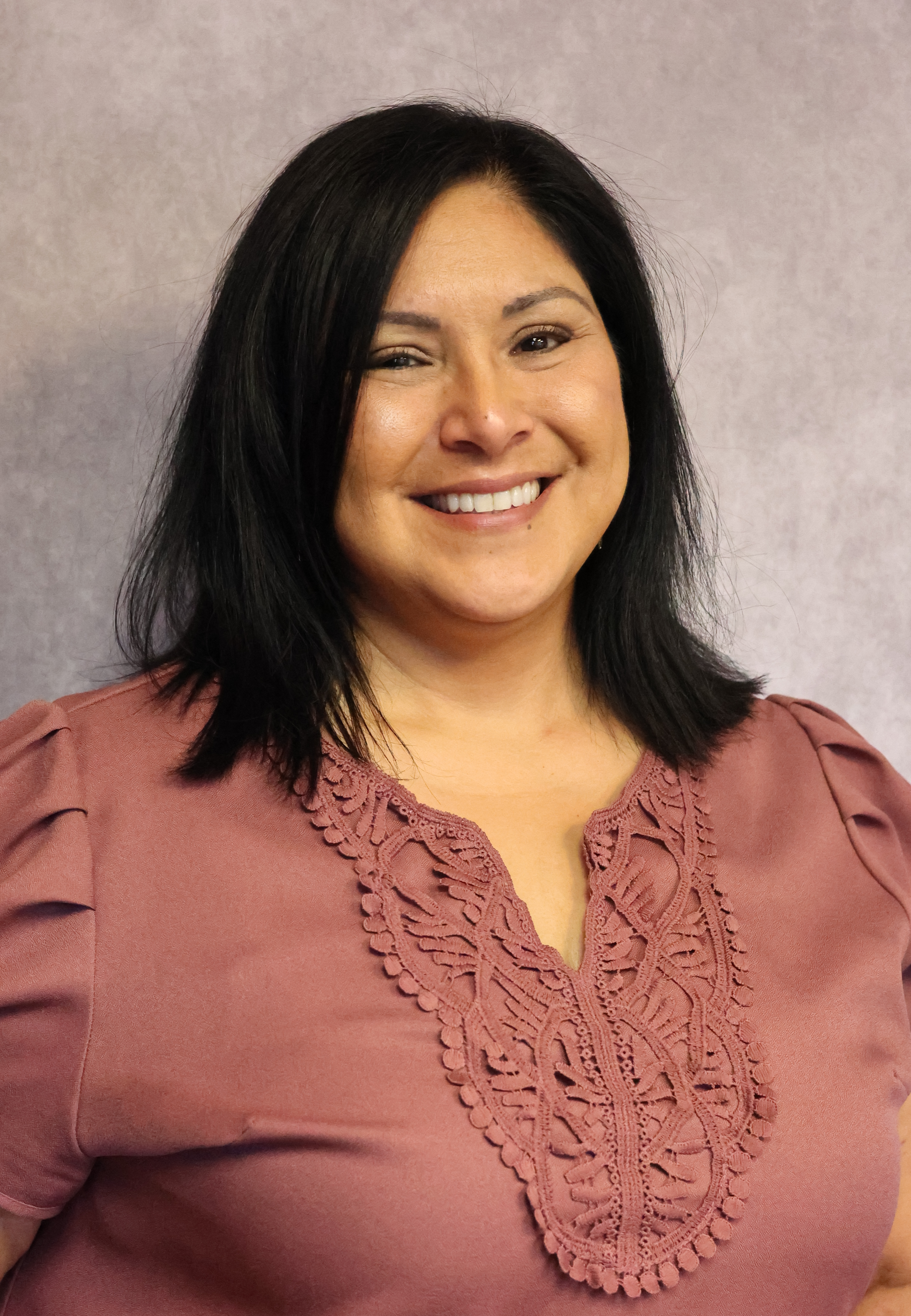 Angela Fuentes headshot