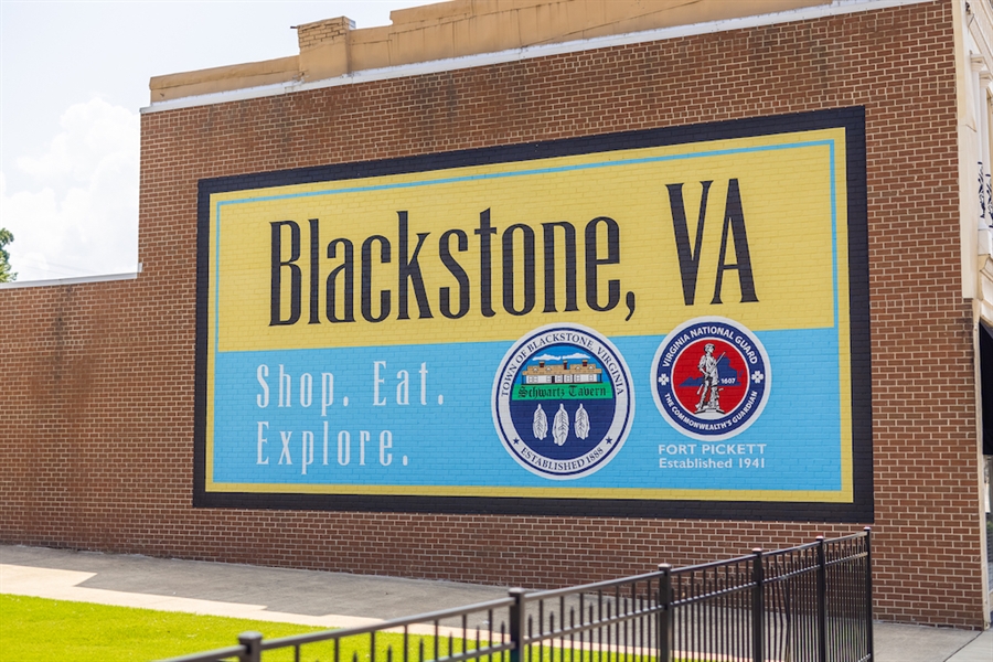 Blackstone, VA sign