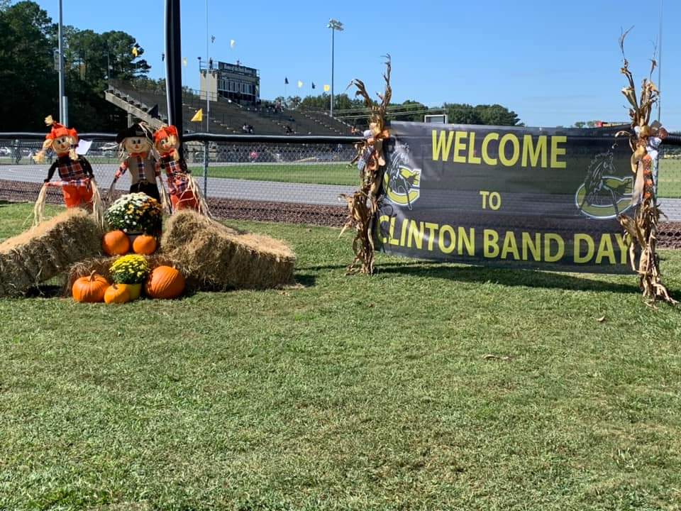 CHS Band Day welcome signs