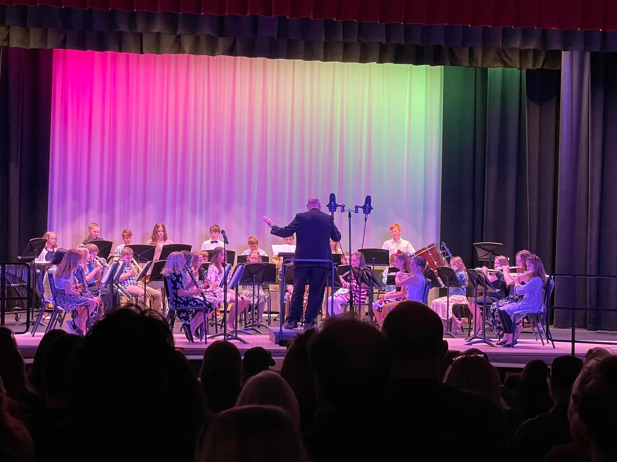 elementary school band performing