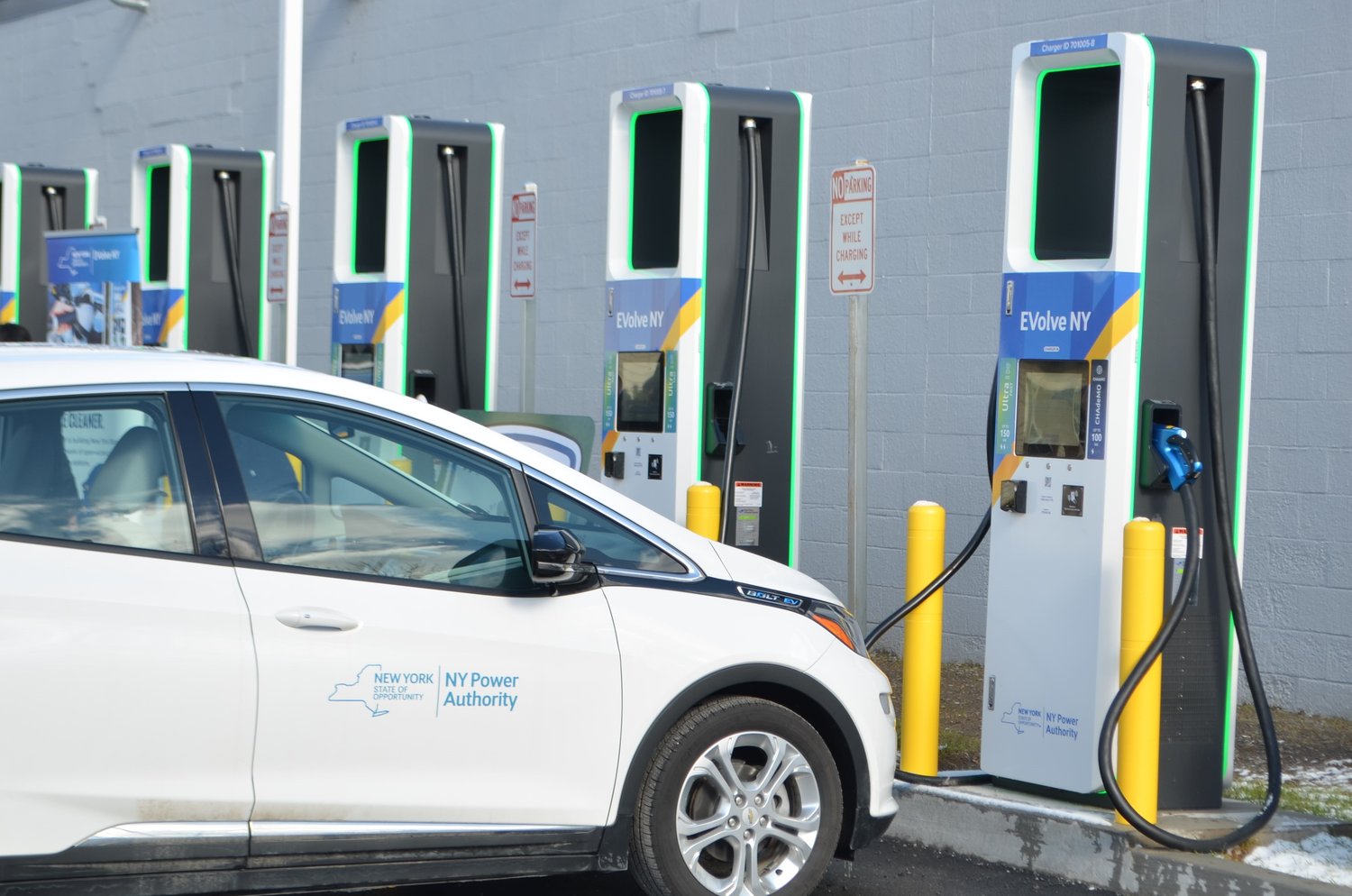 New EVolve NY Electric Car Charging Station in Hancock New York now OPEN