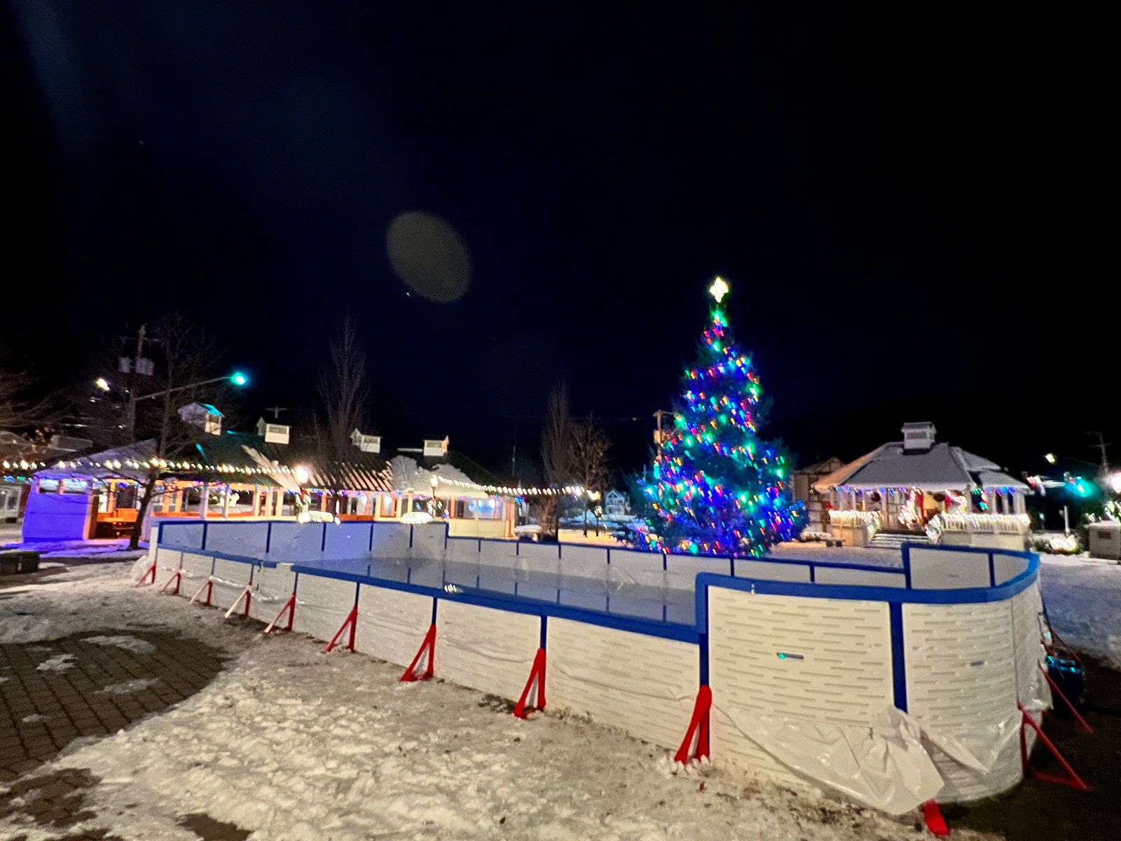 2022 Hancock Christmas Parade and Christmas on the Square Decoration