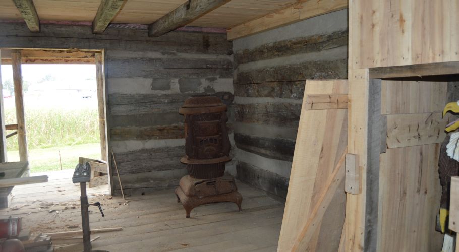 dapper hoover cabin inside stove