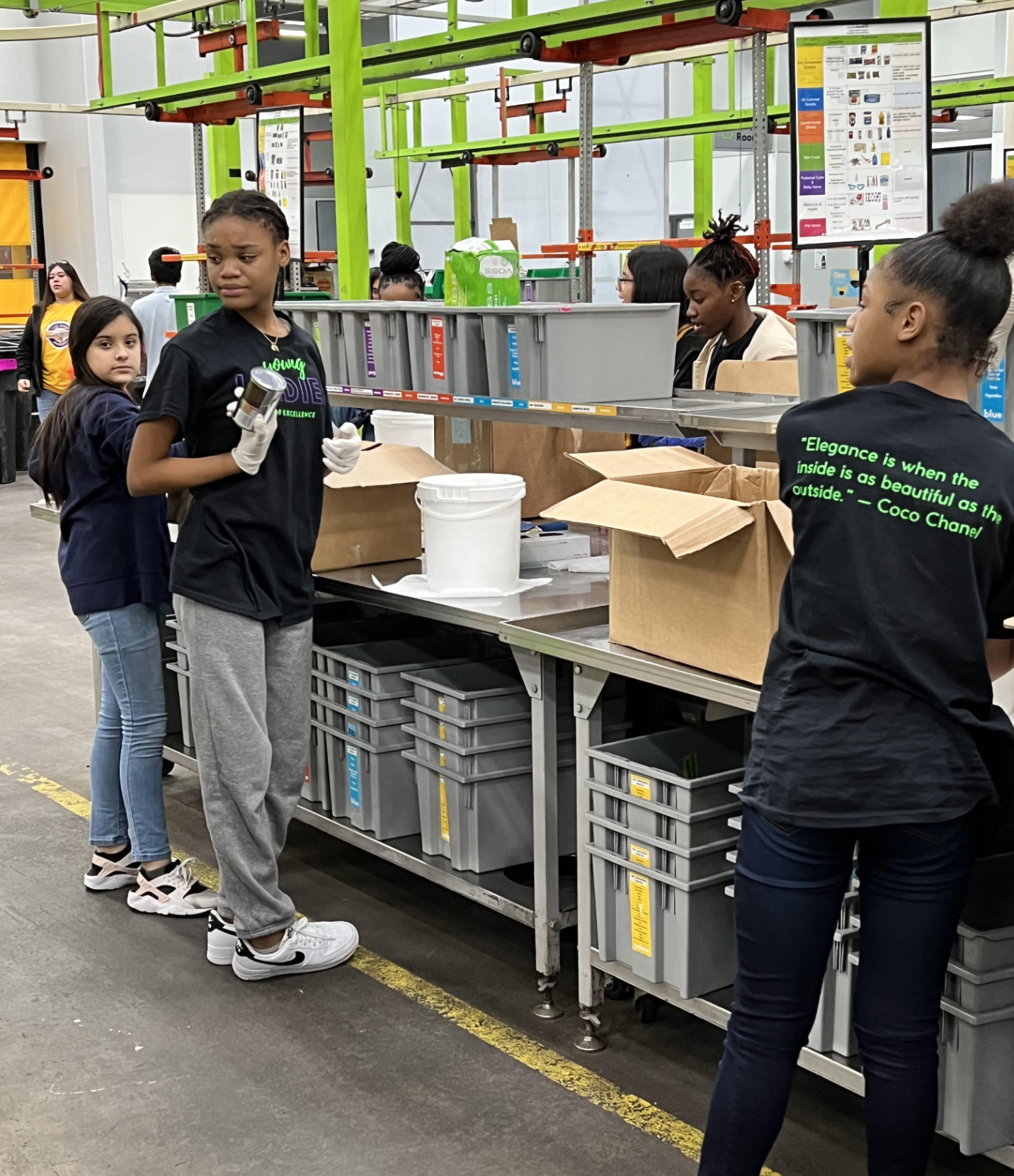 Young Ladies of Excellence- Houston Food Bank