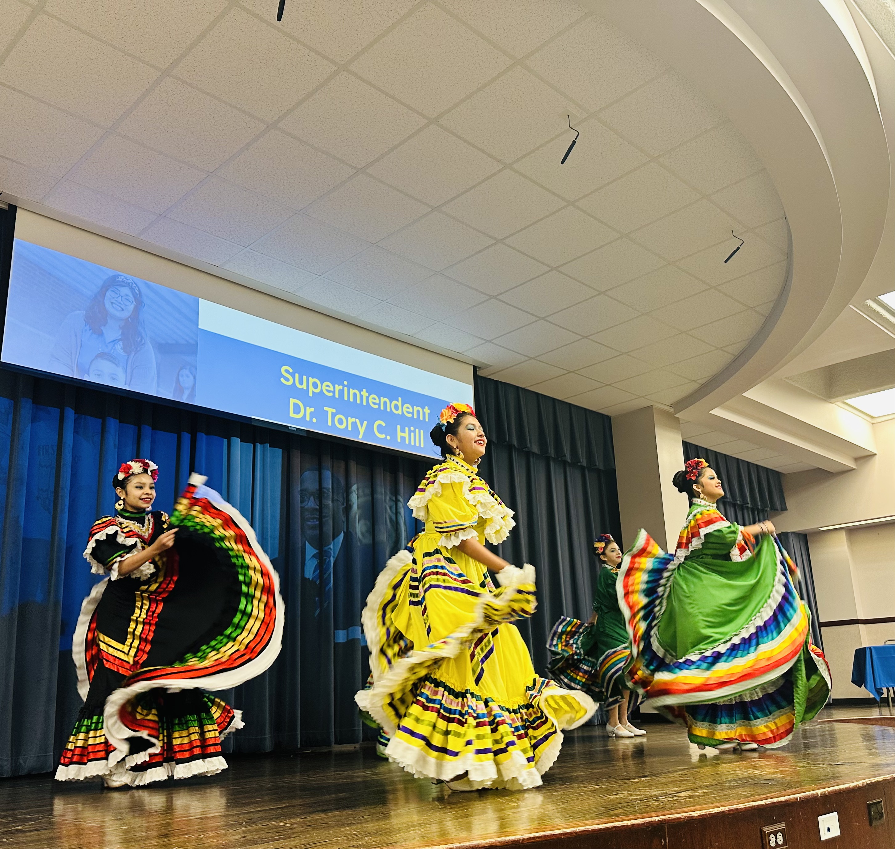 Folklorico