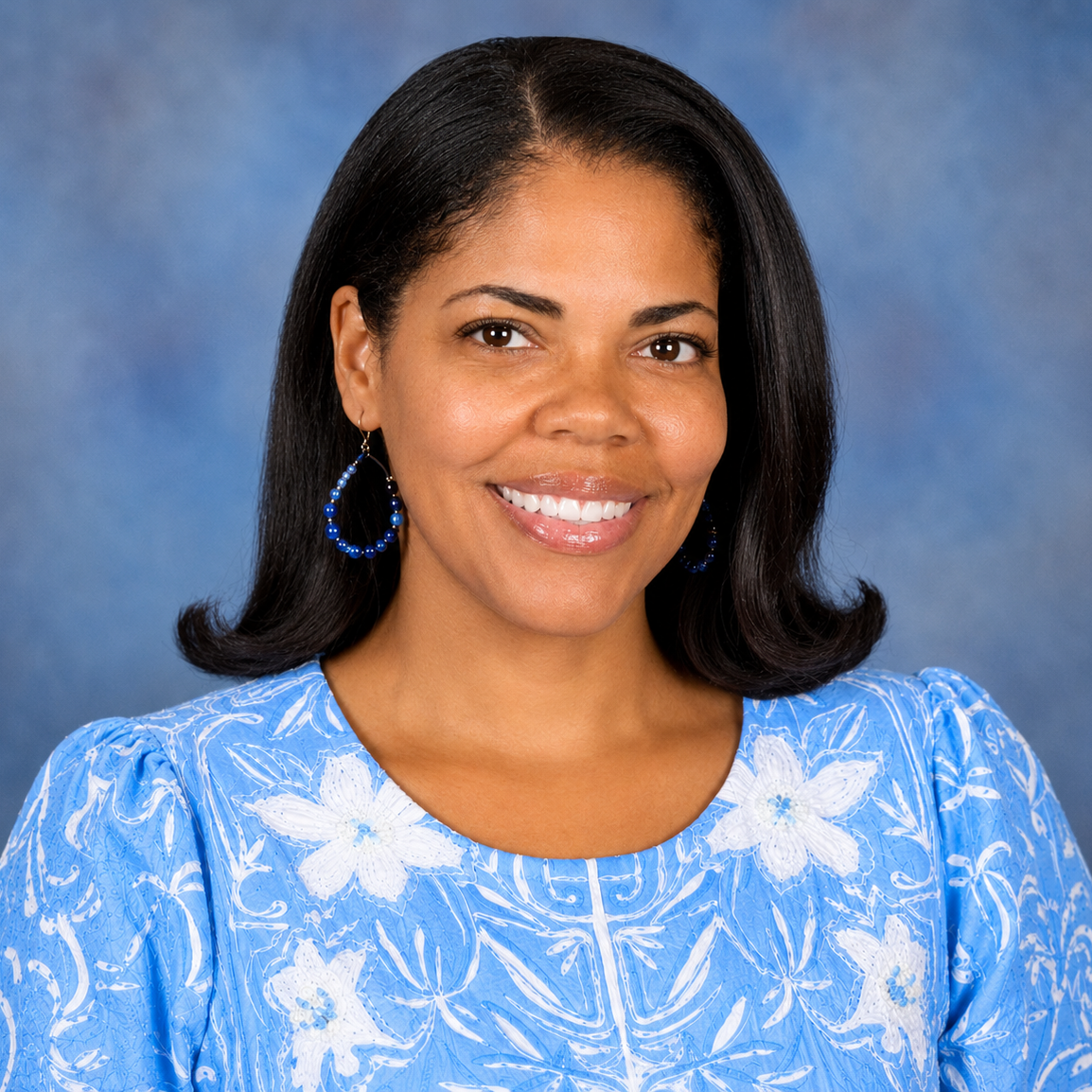 Headshot of Robin Woodfolk