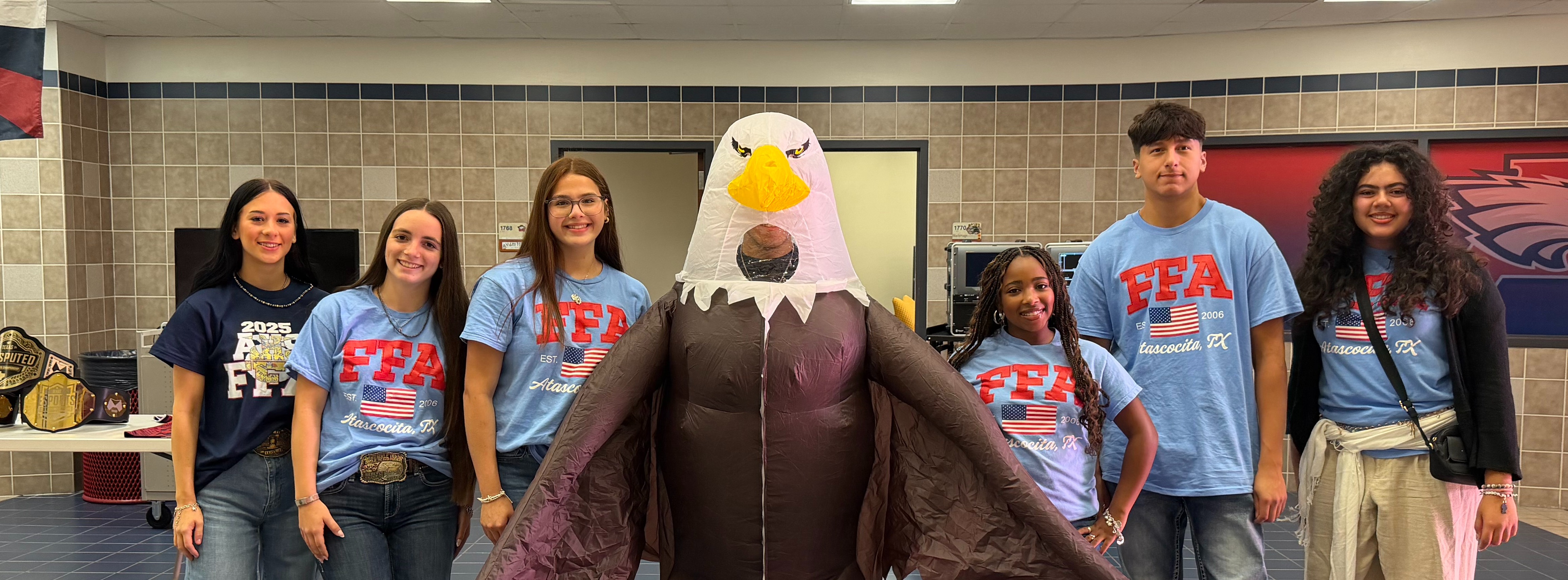 FFA kids with mascot