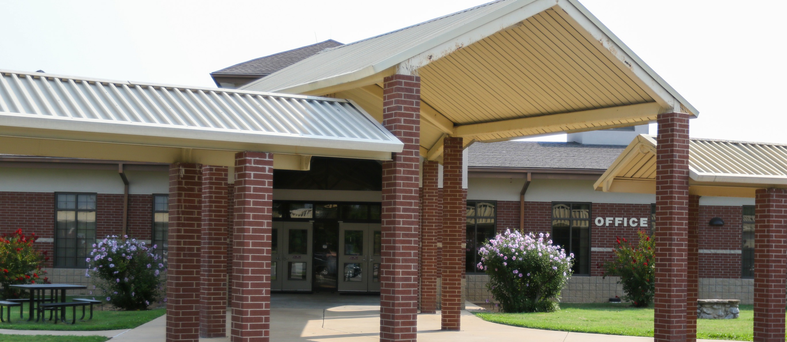 jenks west intermediate entrance