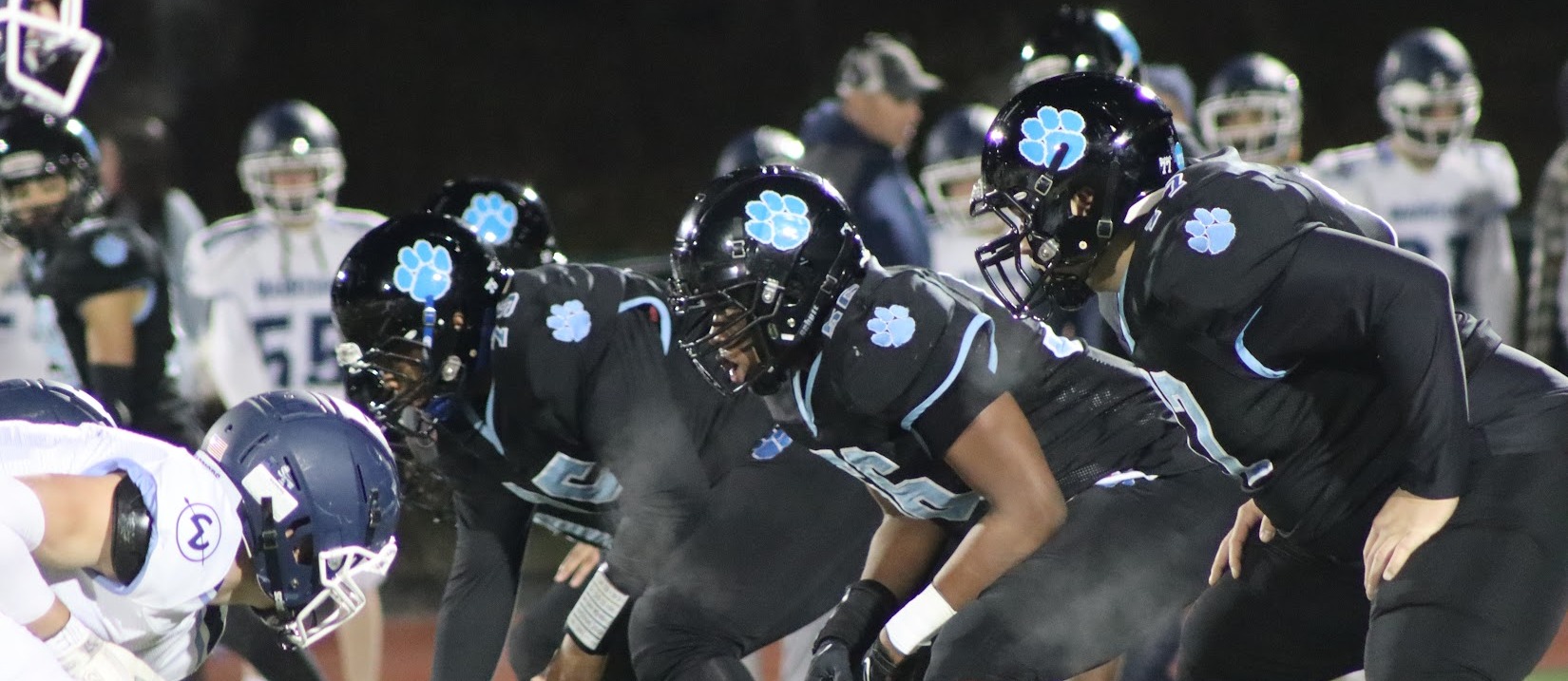 Jugadores de fútbol de SMSA comenzando a jugar