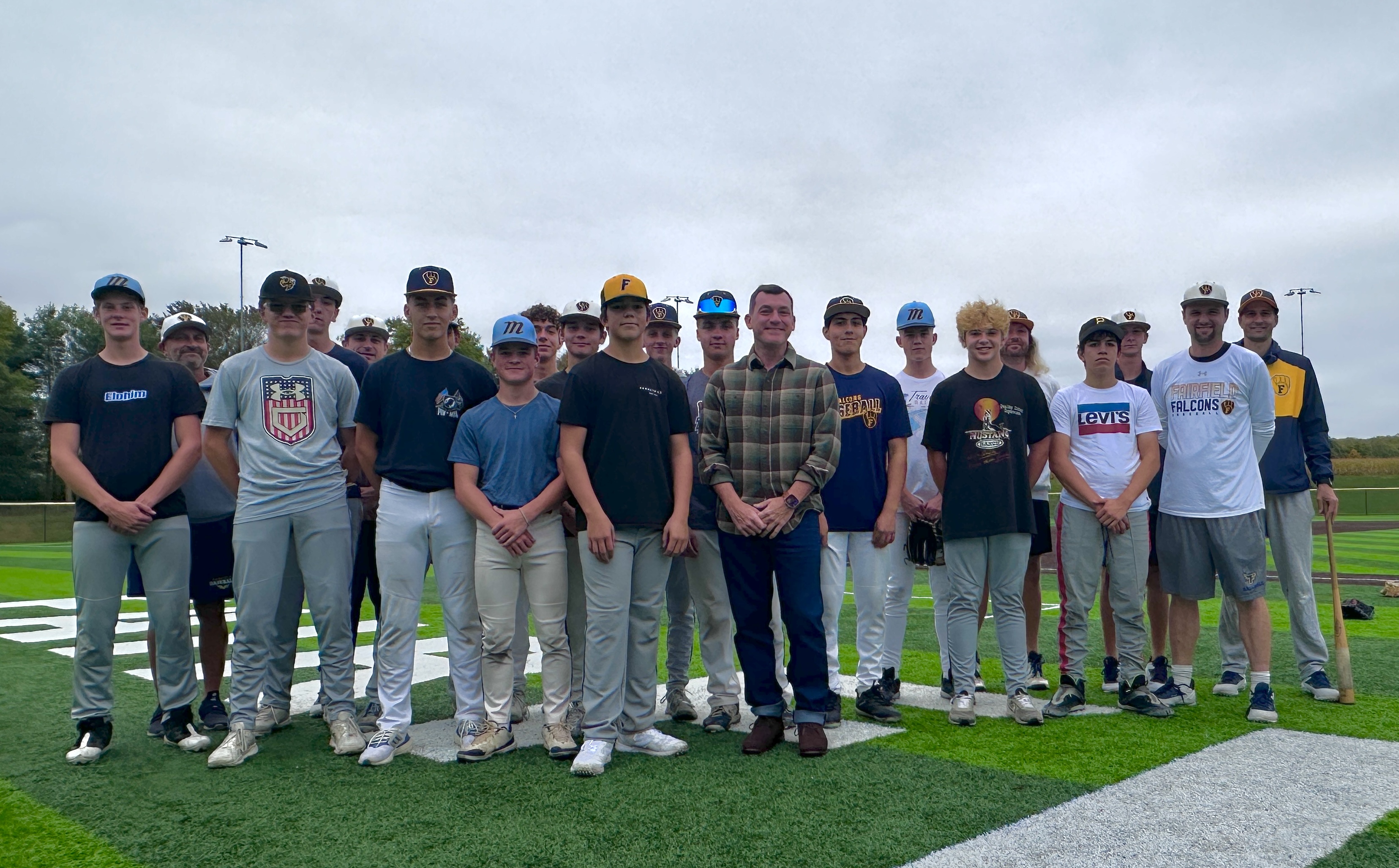 Baltimore Orioles Broadcaster Ben Wagner meets with the Fairfield Baseball Team