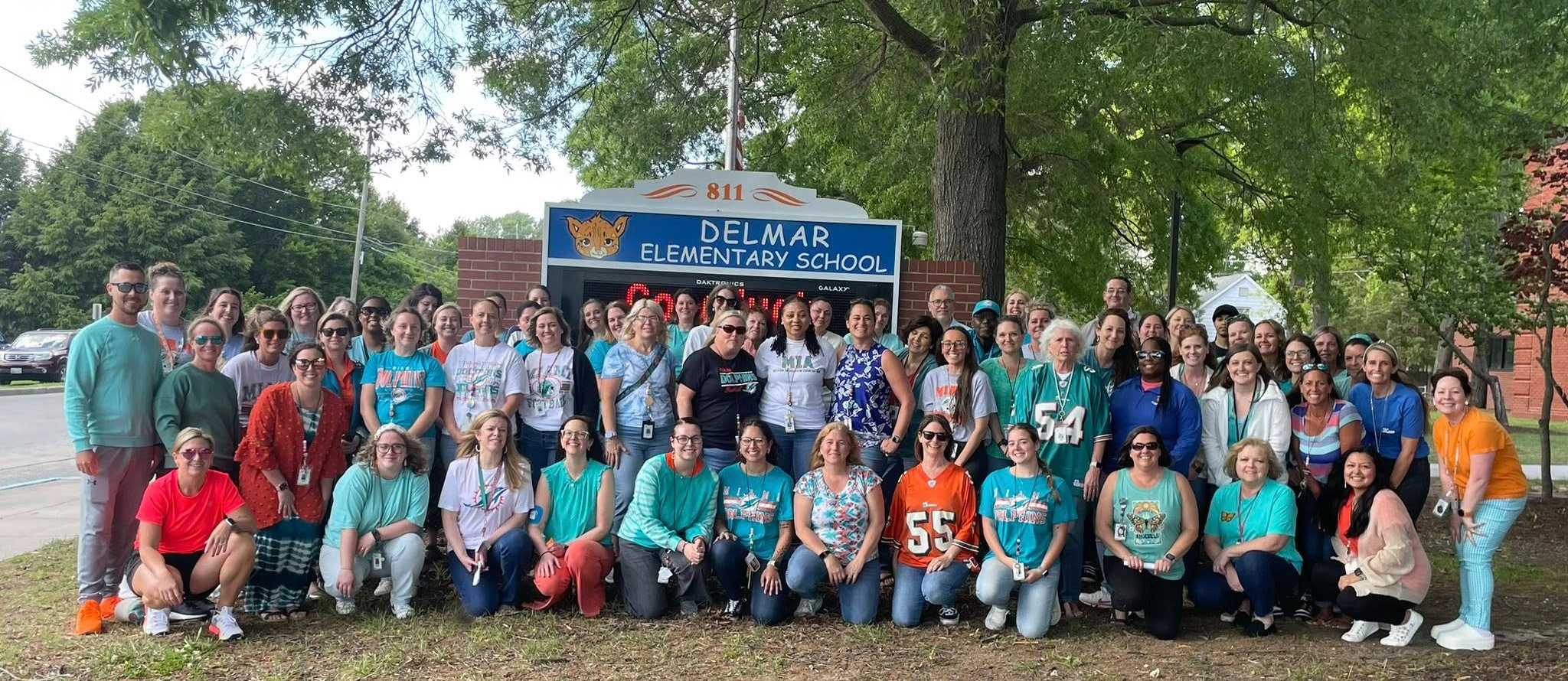 Image of the Delmar Elementary School staff posing for a photo