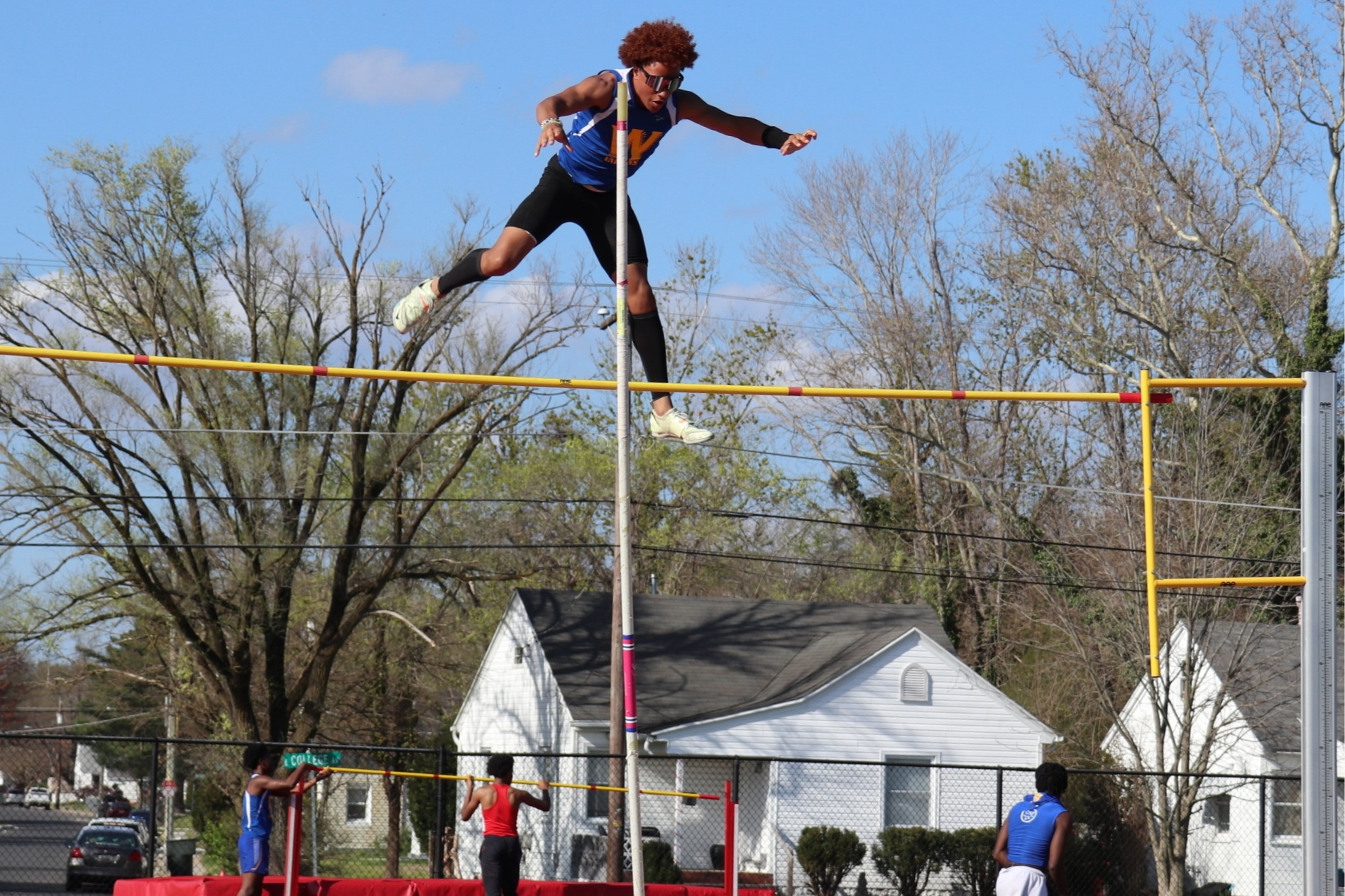 athlete performing the pole vault