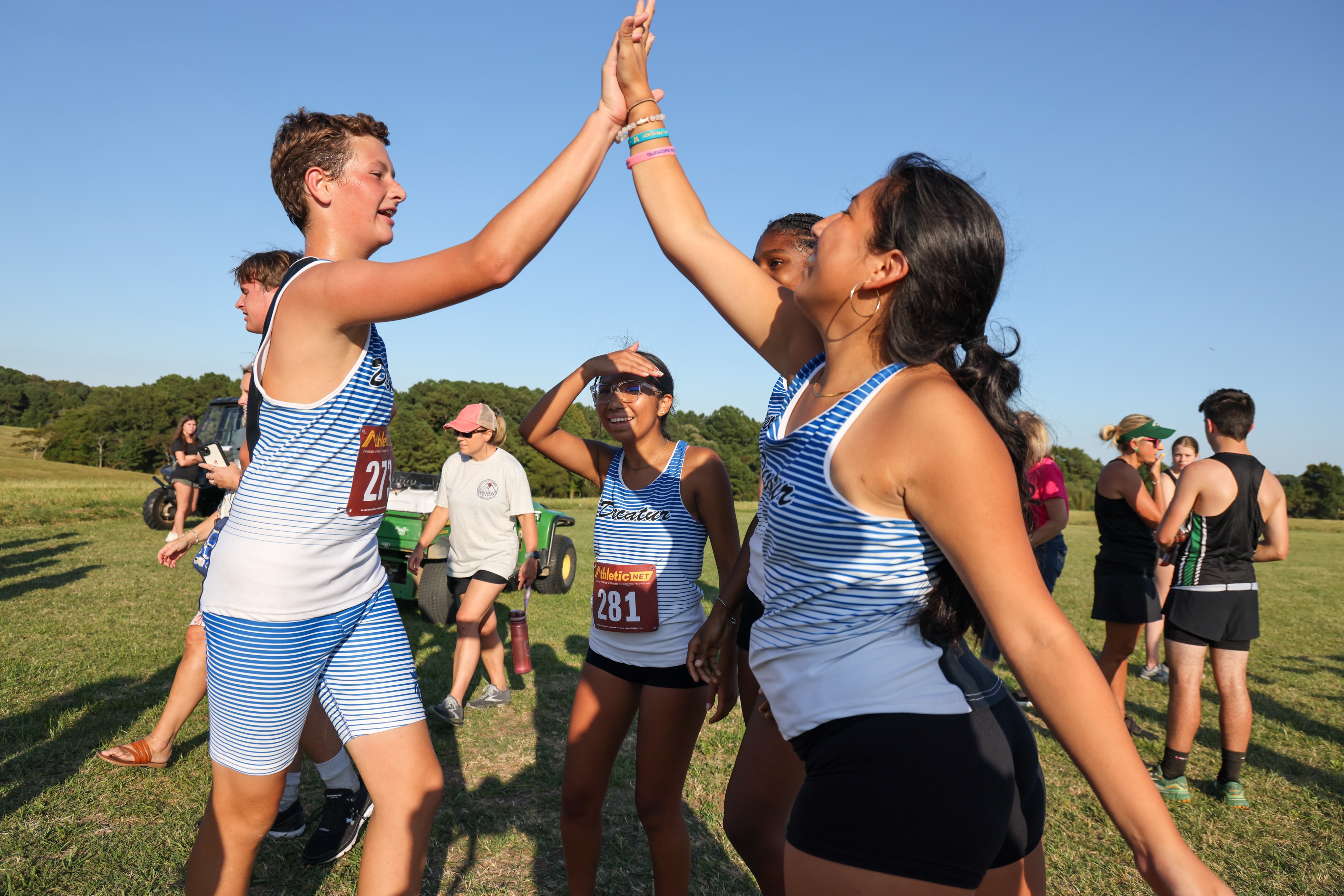 girls team high five 2024