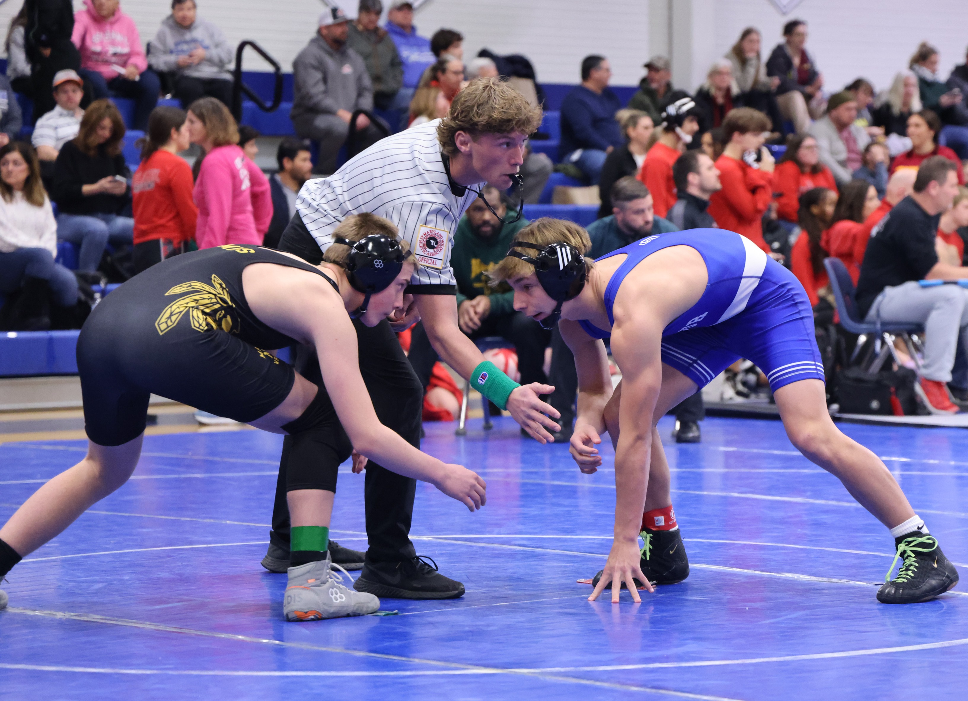 decatur wrestler at the start
