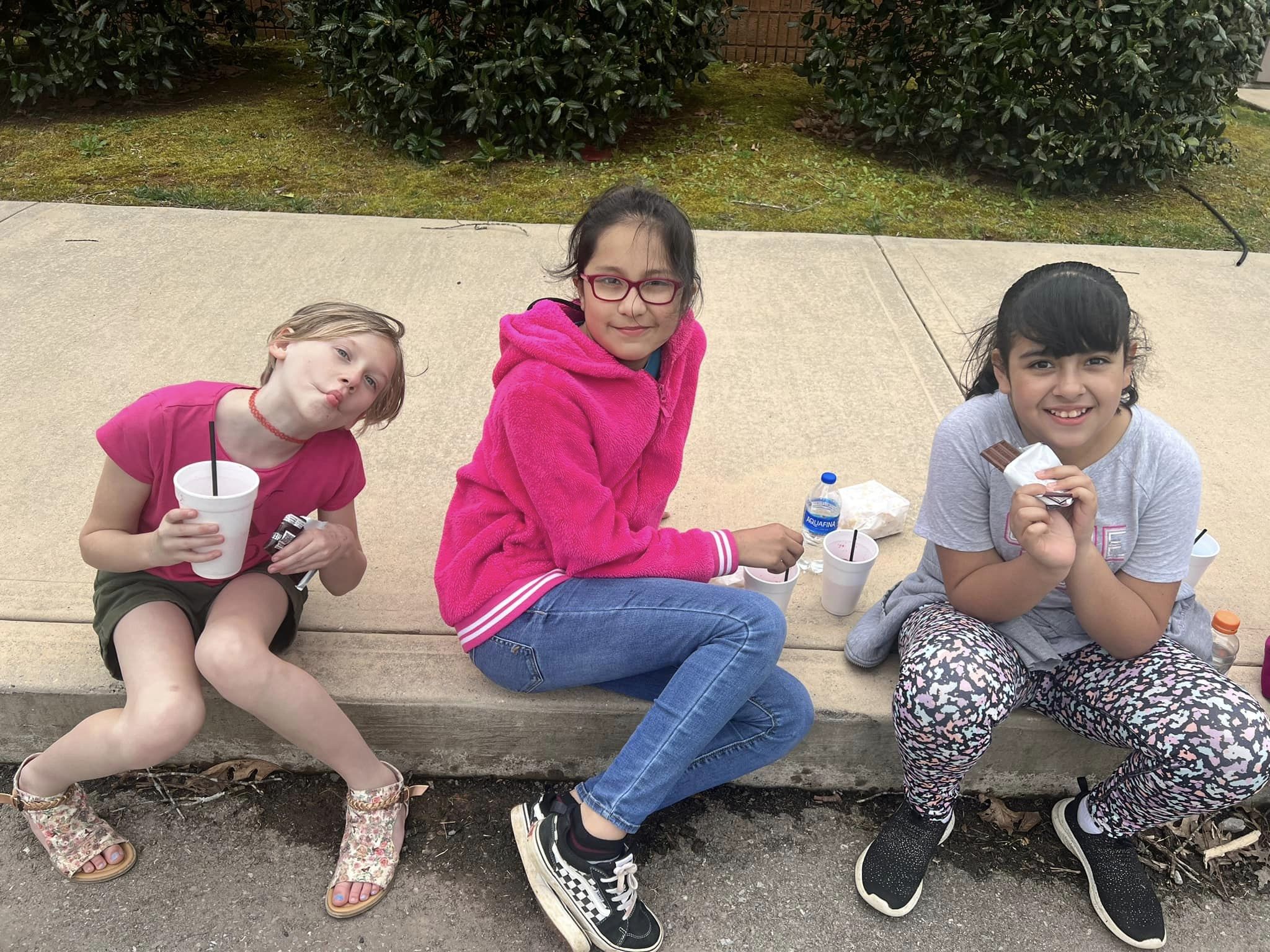 girls eating snacks