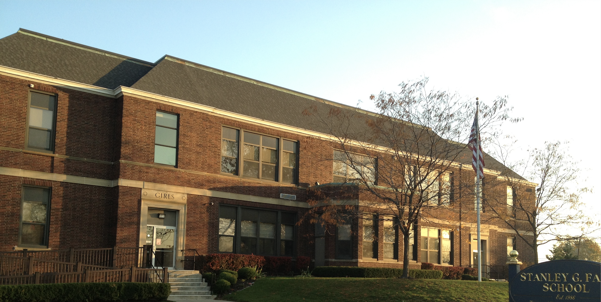 A photo of the Cambridge campus school building