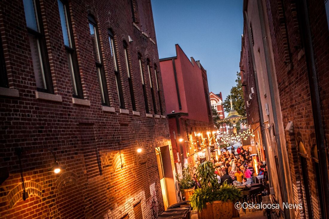 The alley in downtown Oskaloosa