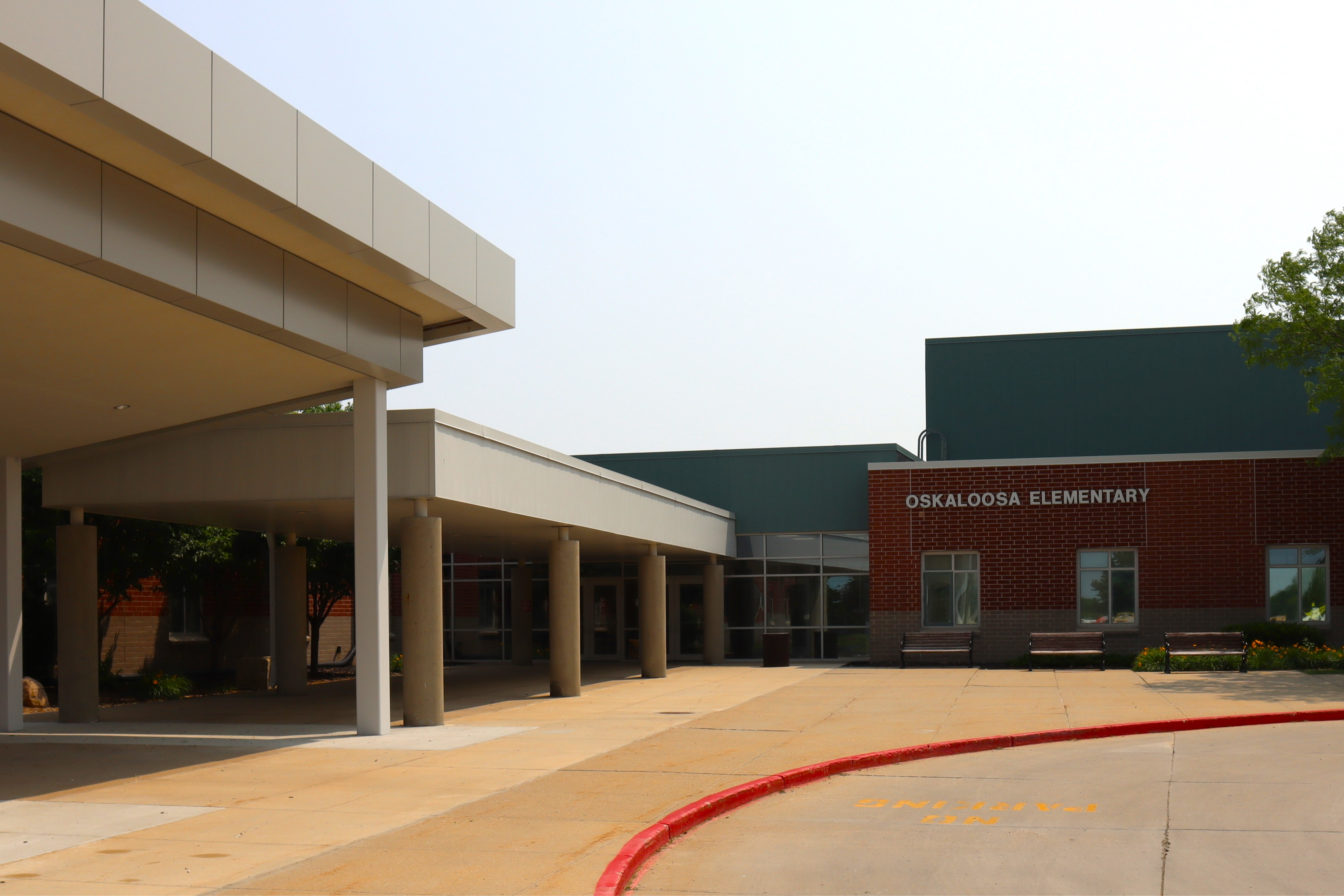 Elementary main entrance on west side