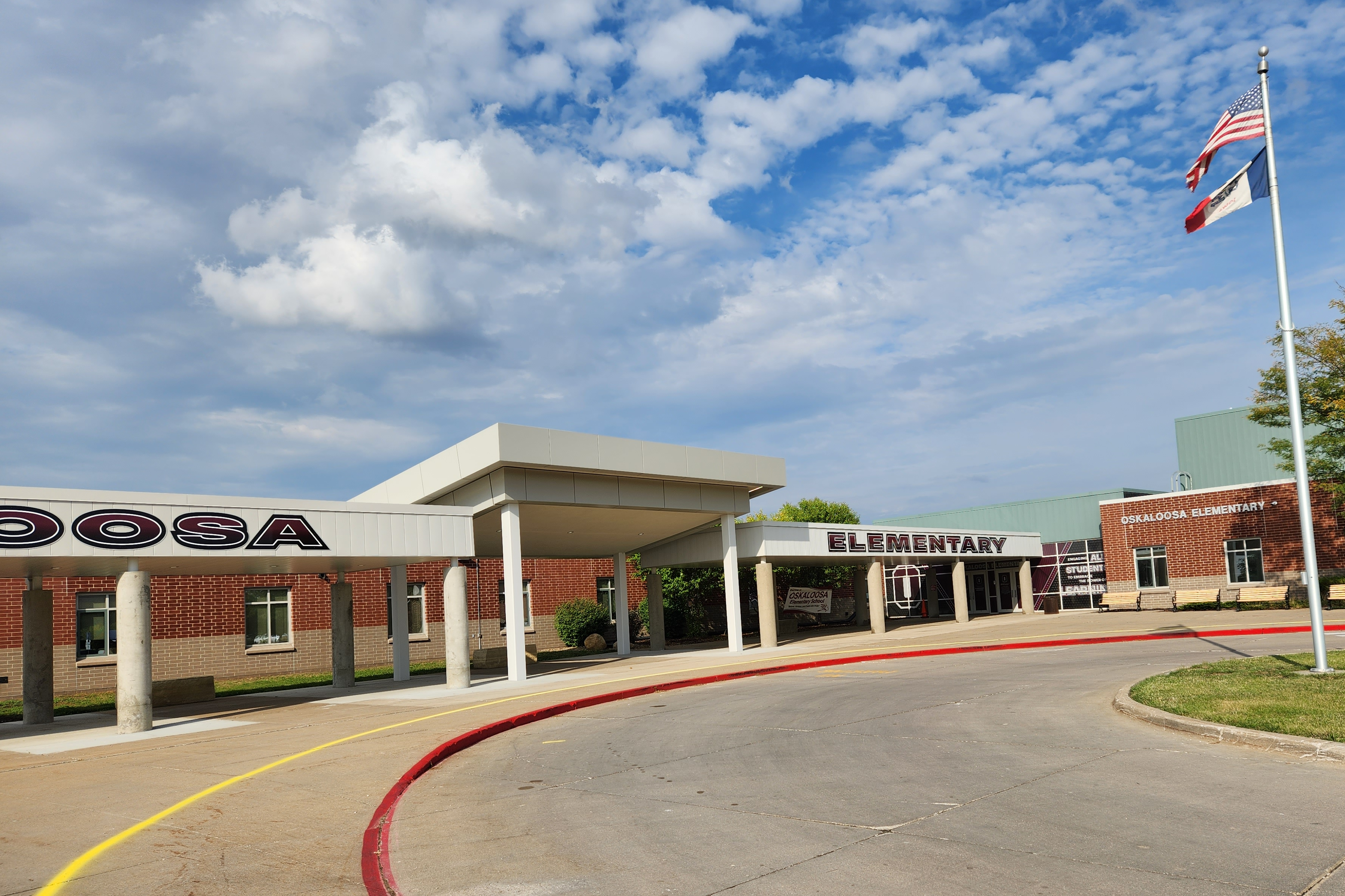 Elementary main entrance on west side