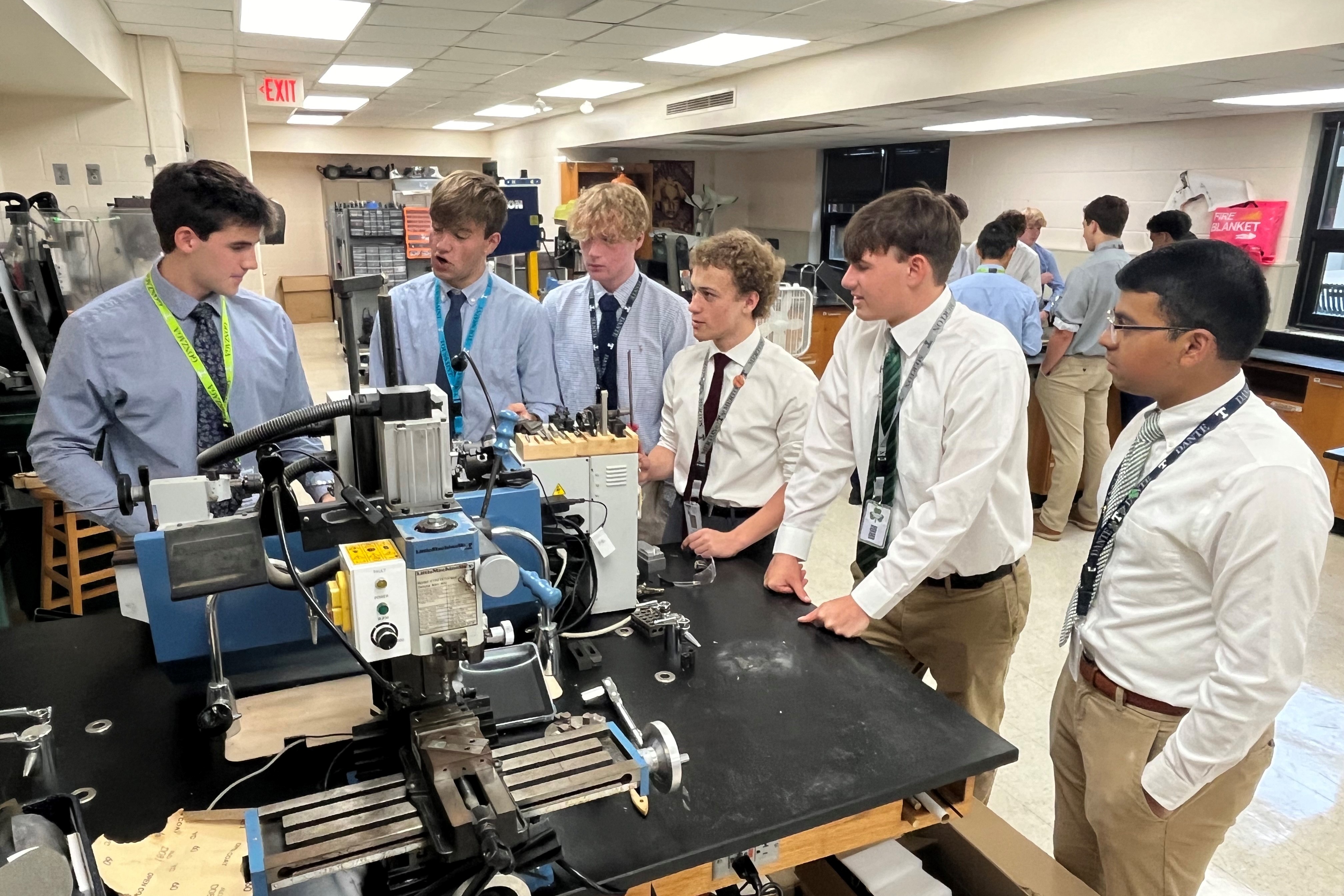 Group of students in Hammer Lab