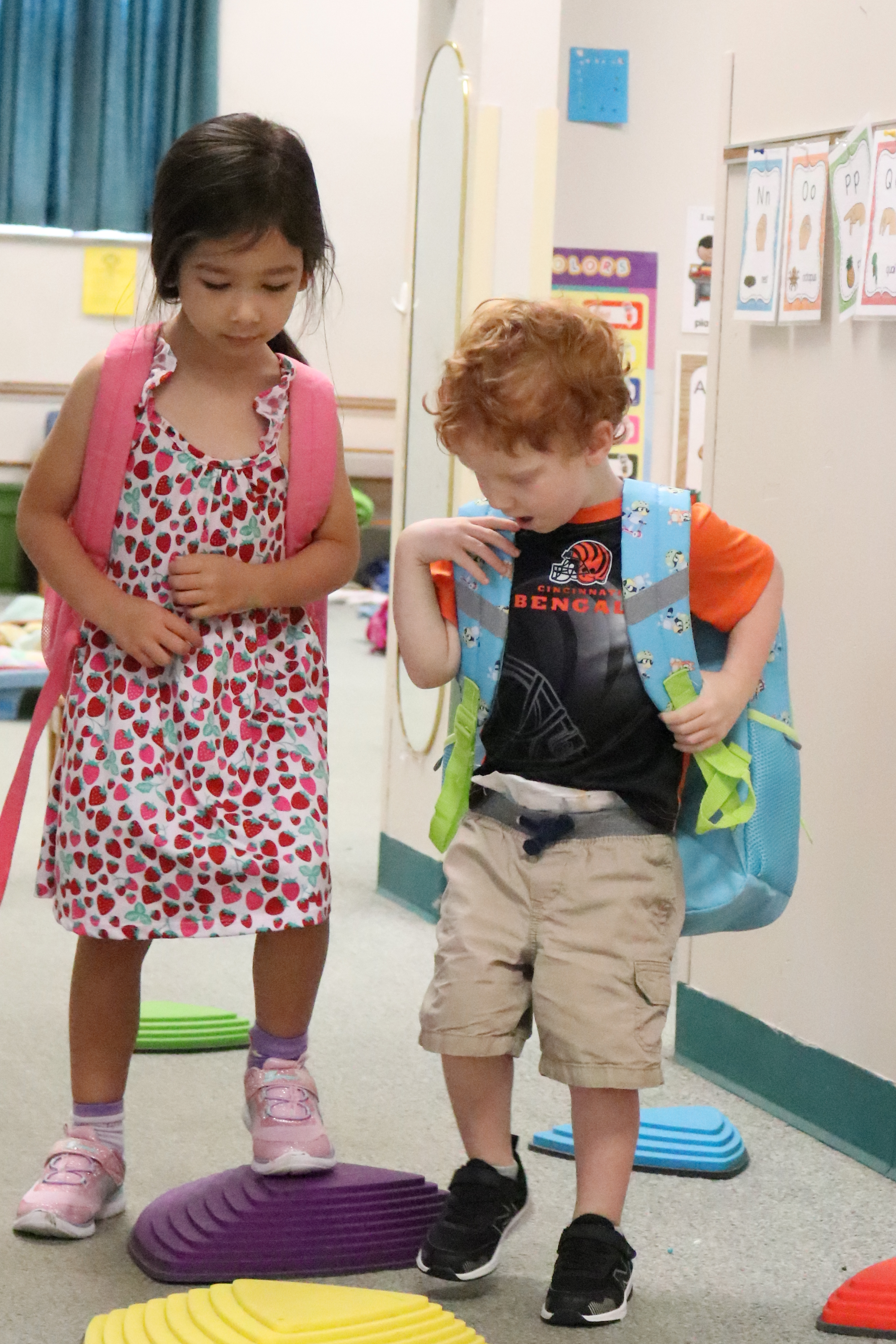 preschool students walking with steps 