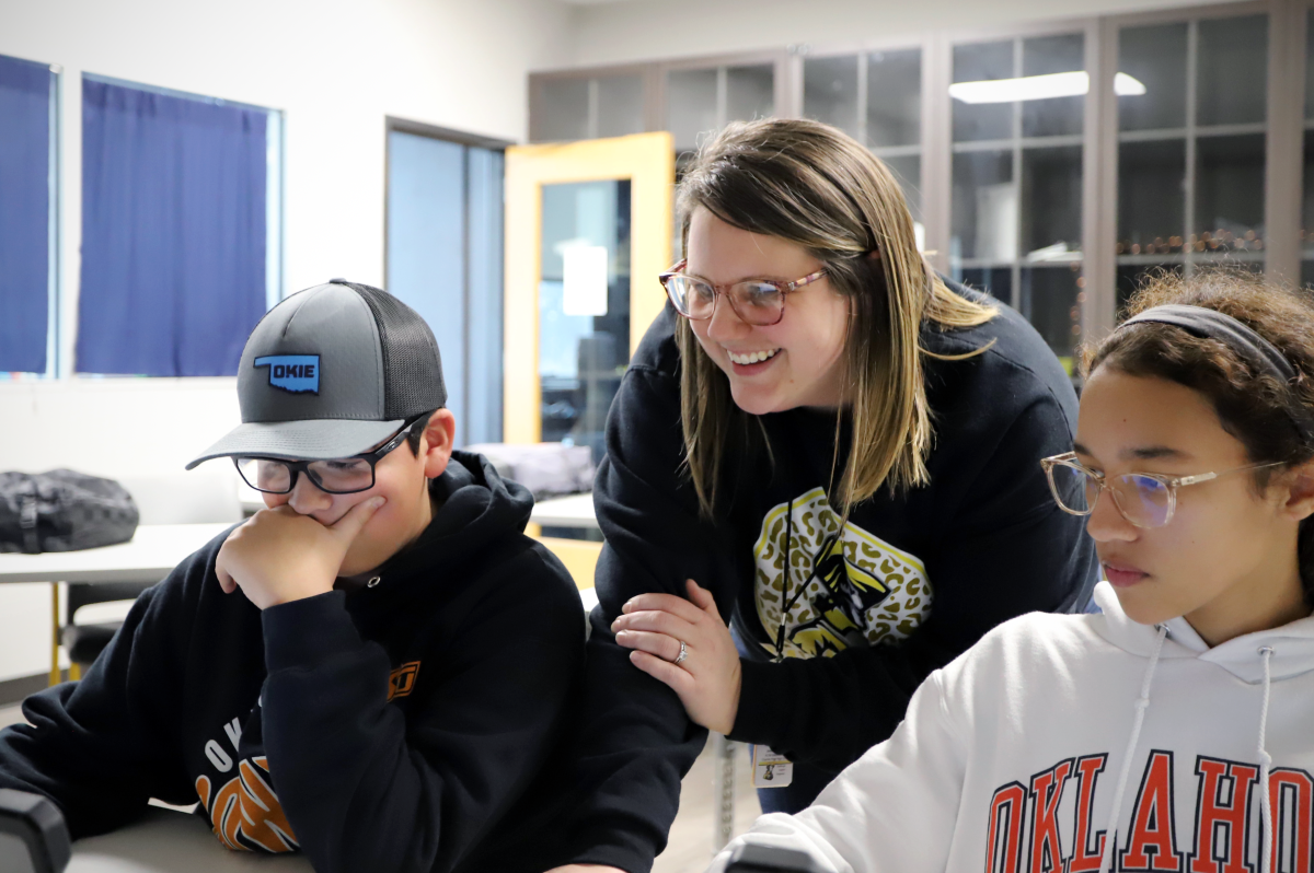 Engineering Teacher Jessica Sprague Interacts with Students