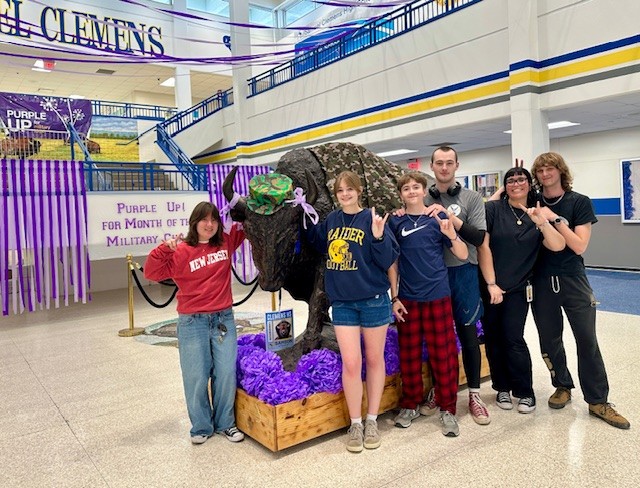 Clemens Mall Deco Team during purple up