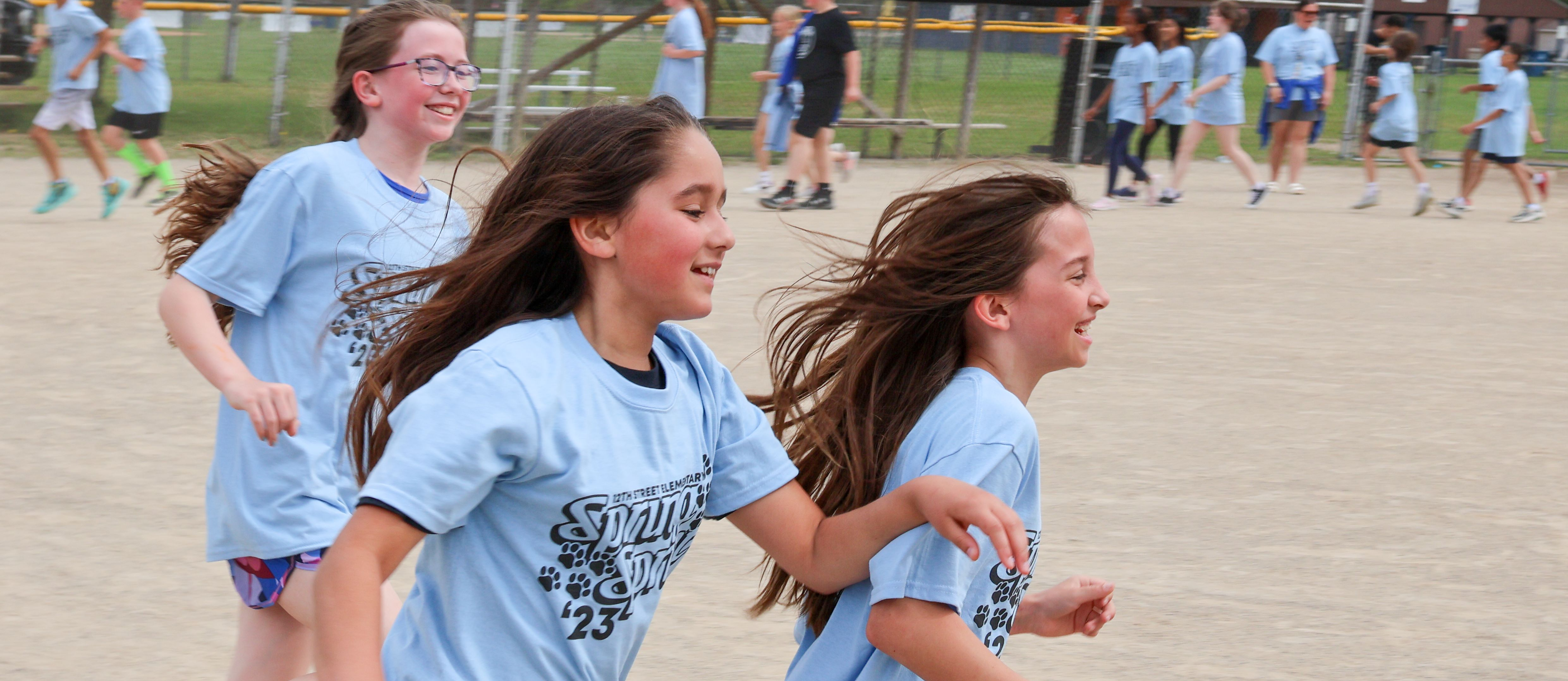 Students run at the Spring Sprint