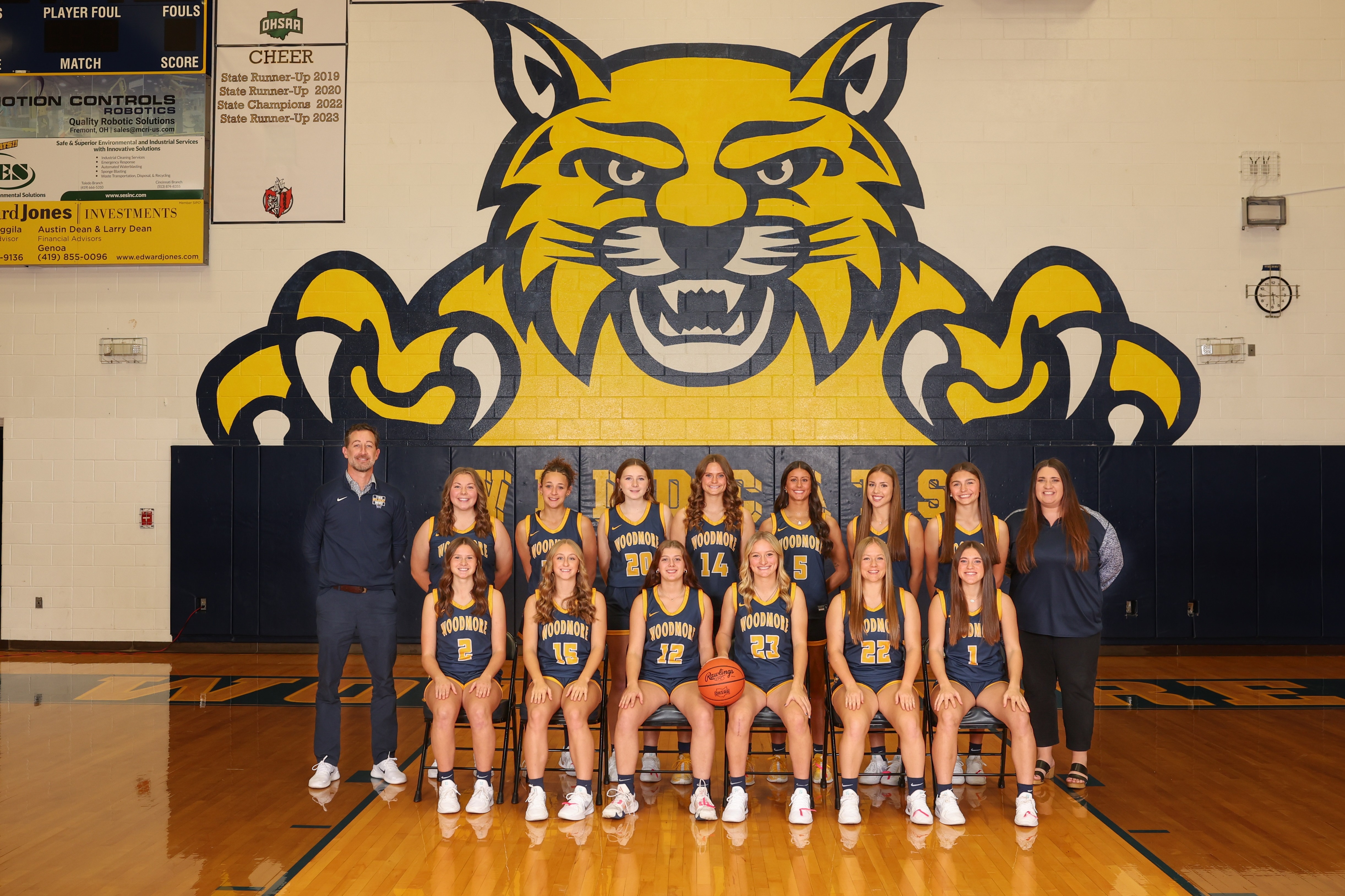 Varsity Girls Basketball Team Photo