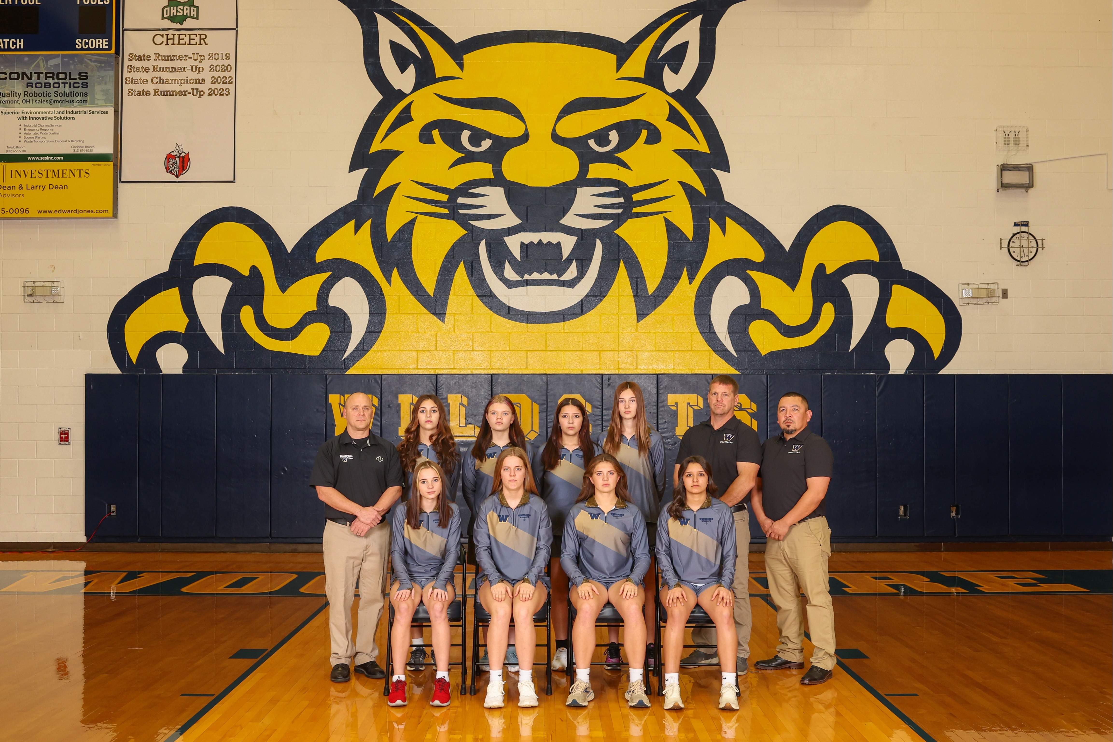 Girls Wrestling Team Photo