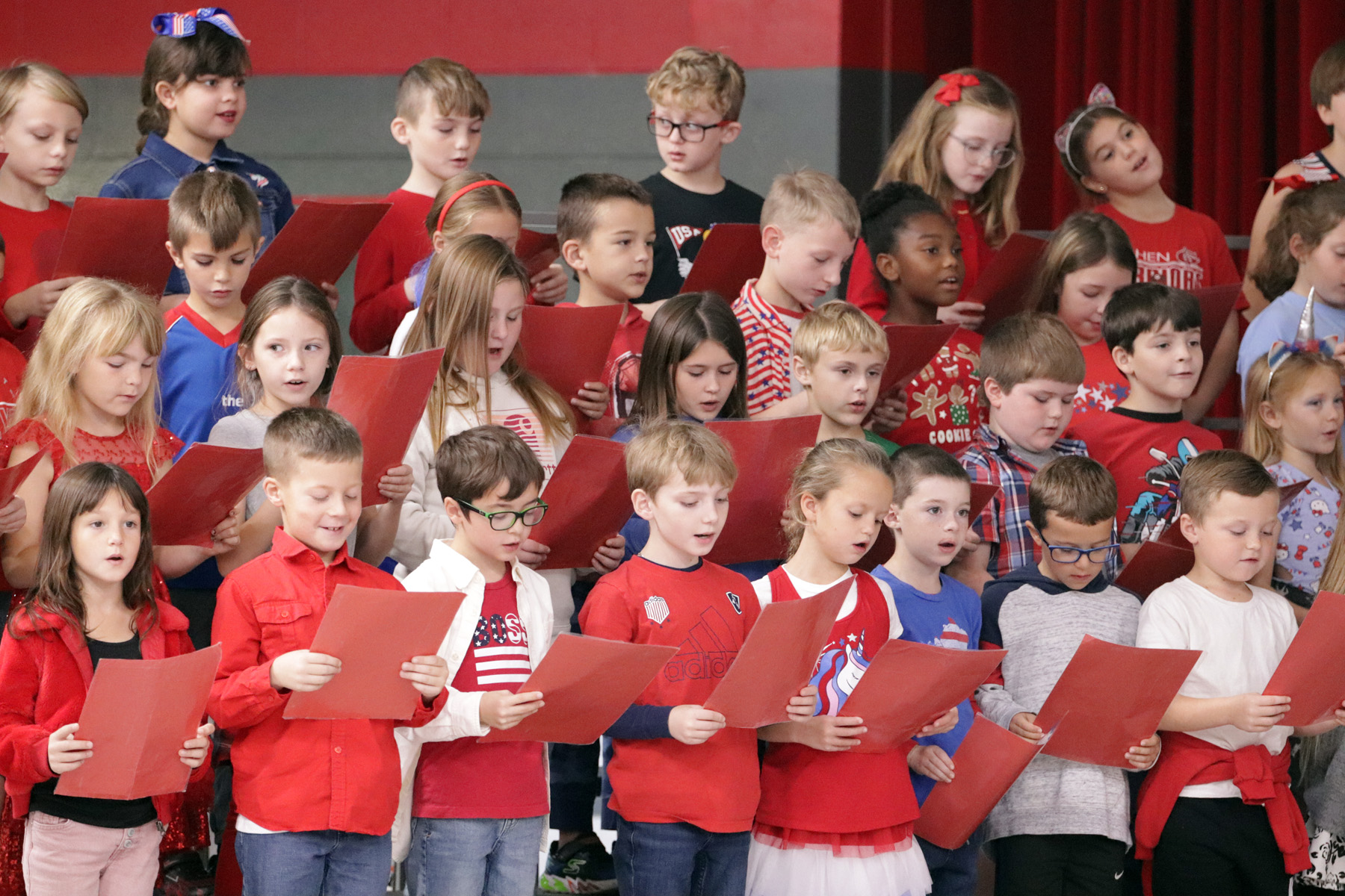 students singing