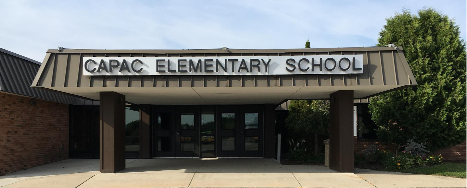 Picture of the Capac Elementary School Building