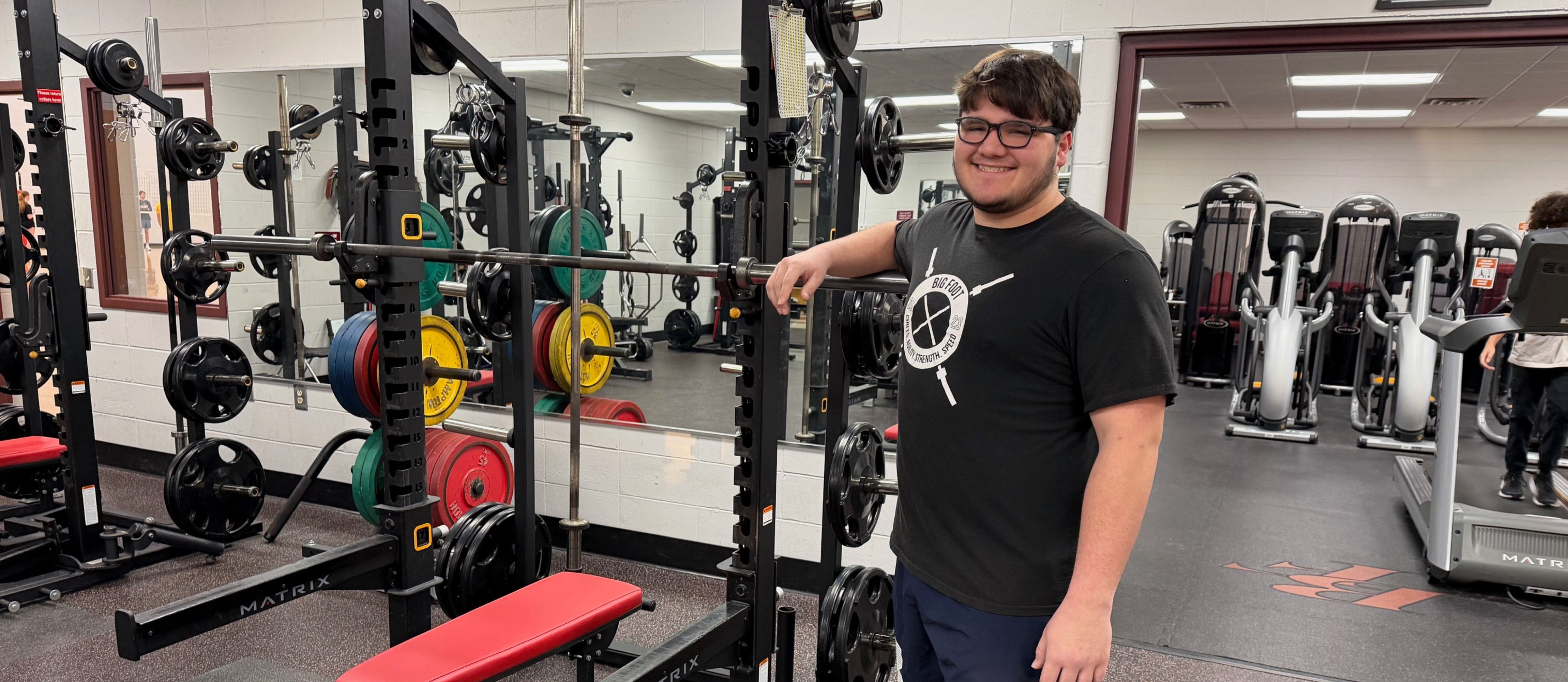 Aidan Winn qualifies for the state powerlifting meet.