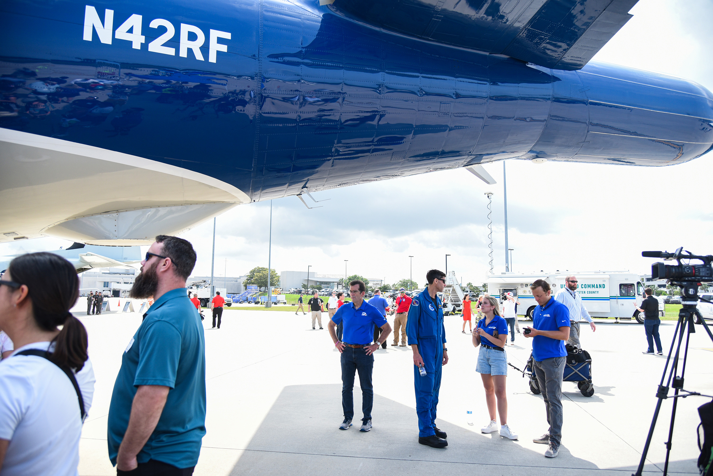 channel 2 storm team outside plane