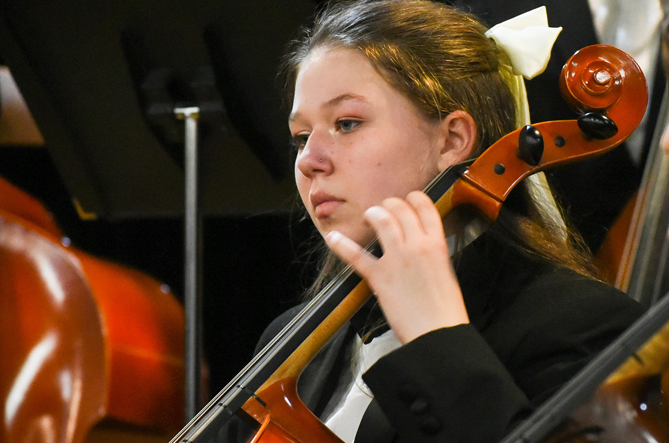 SHS orchestra performing
