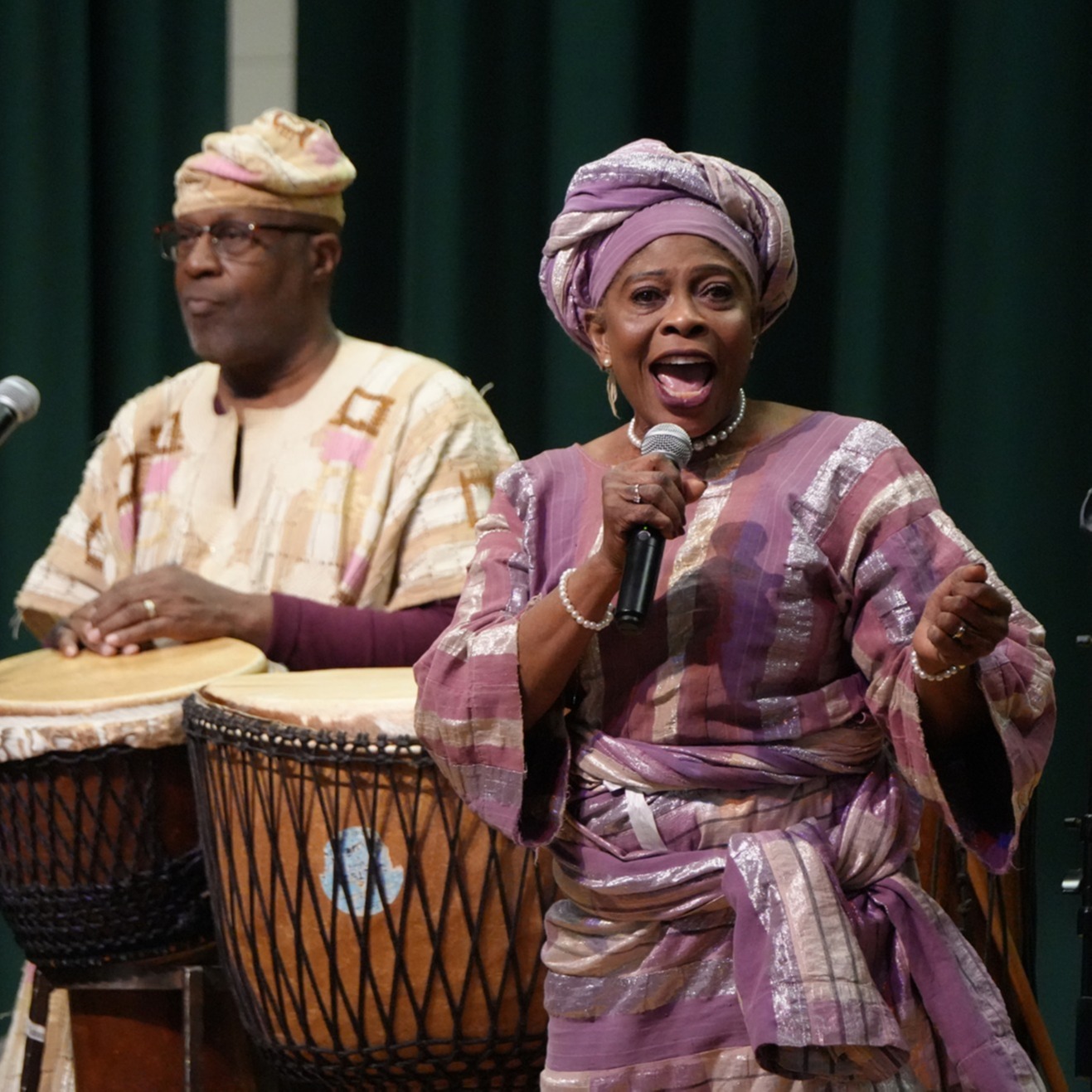 Orisirisi performers