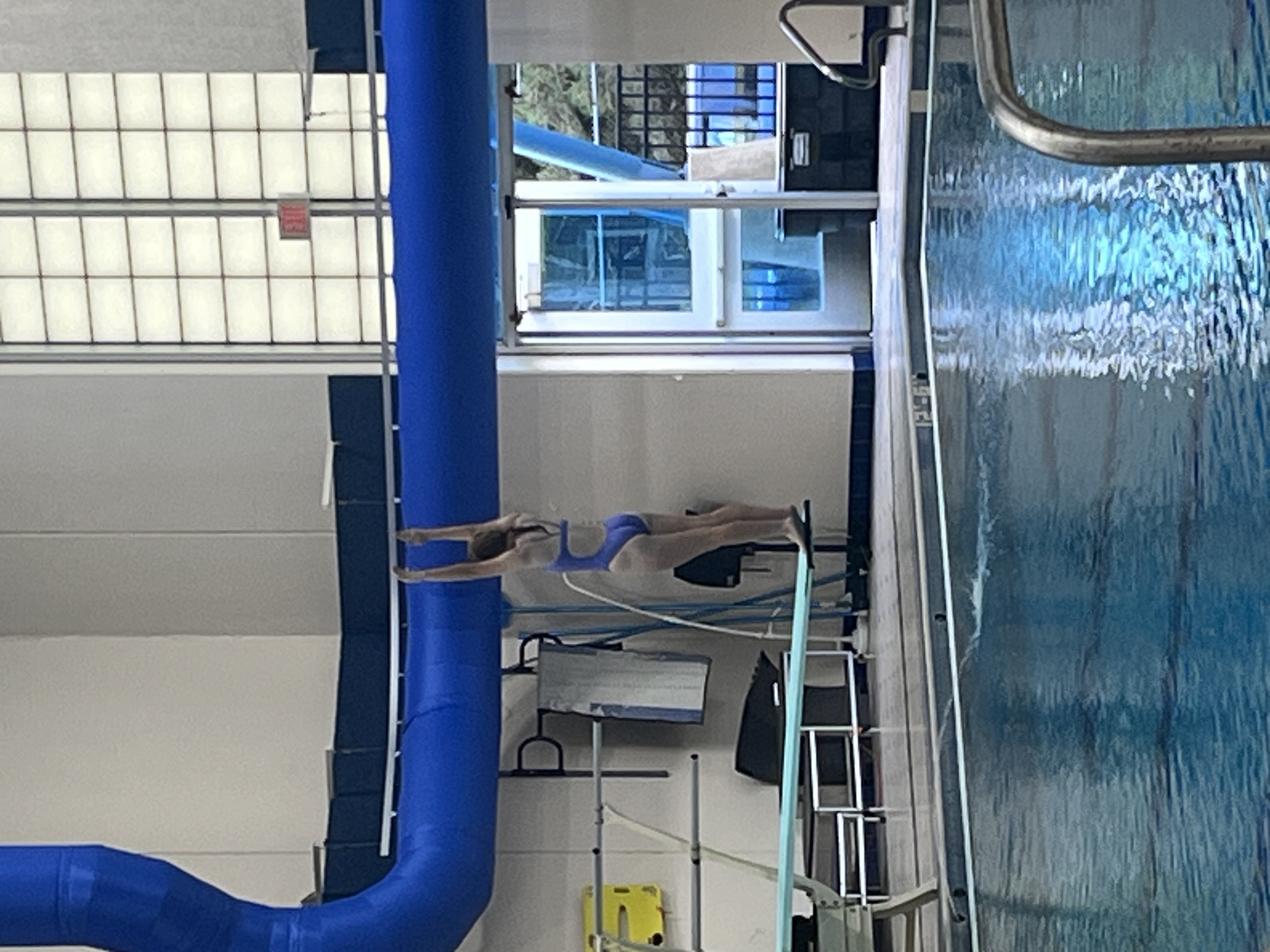 Maelea Martin diving