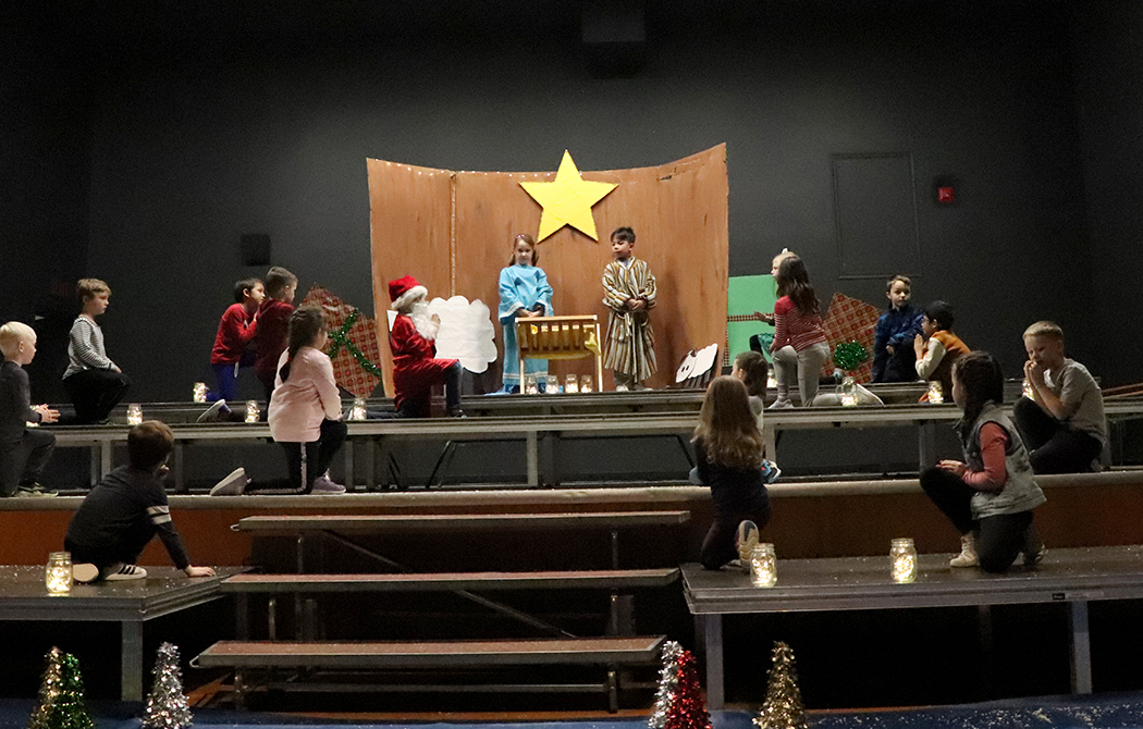 École Notre Dame Elementary - students performing Christmas Concert