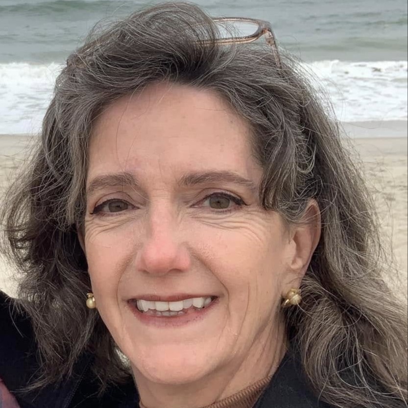 Lori Monk headshot