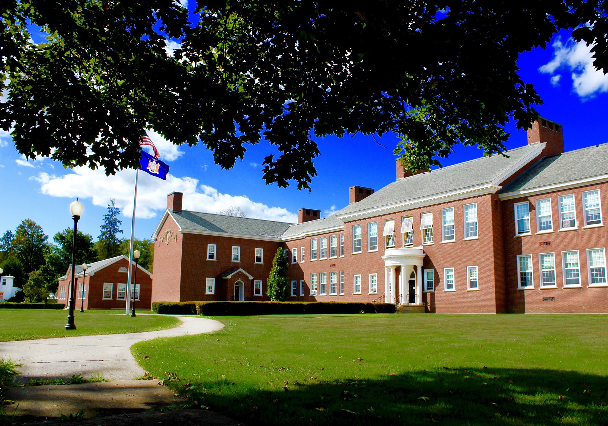 Salem school buidling