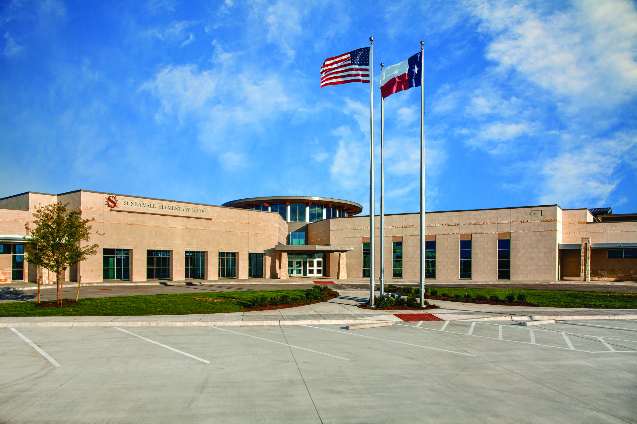 Exterior photo of Sunnyvale Elementary School