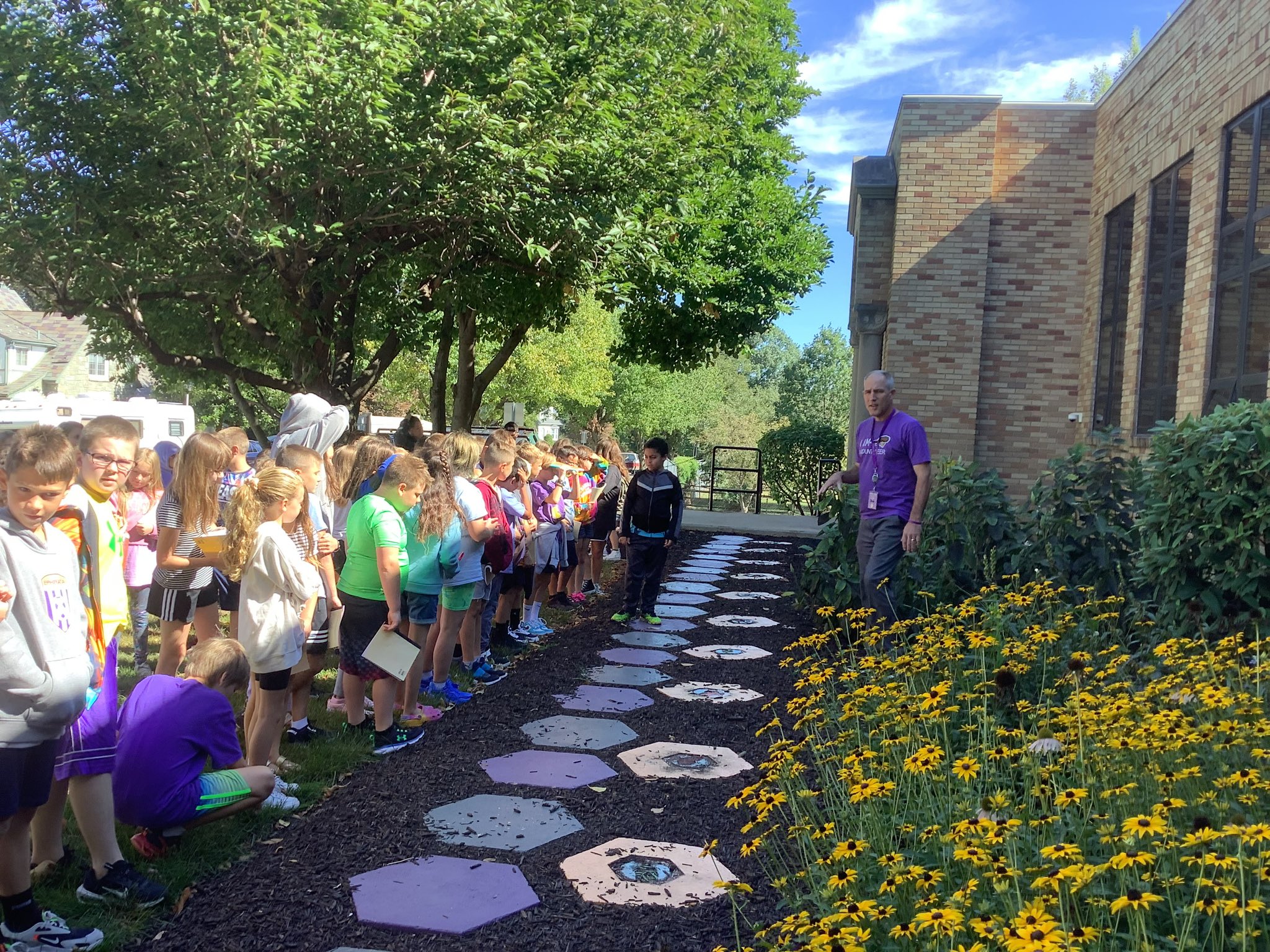 Highland Elementary School Home