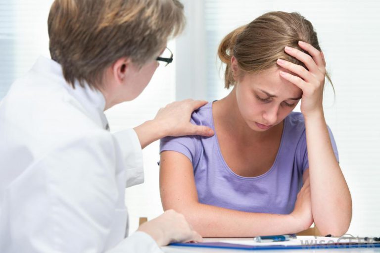 doctor talking to girl