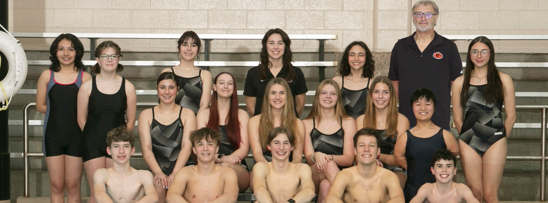 2023-24 Gladstone High School Swimming Team