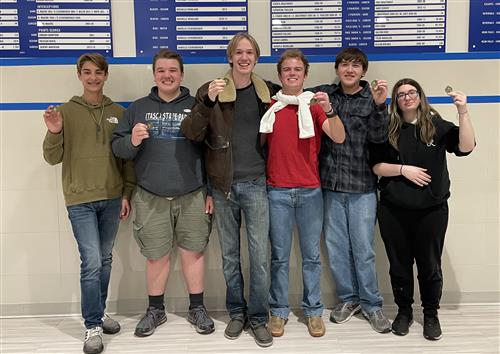 1st Place at Arapahoe HS Quiz Bowl Meet team