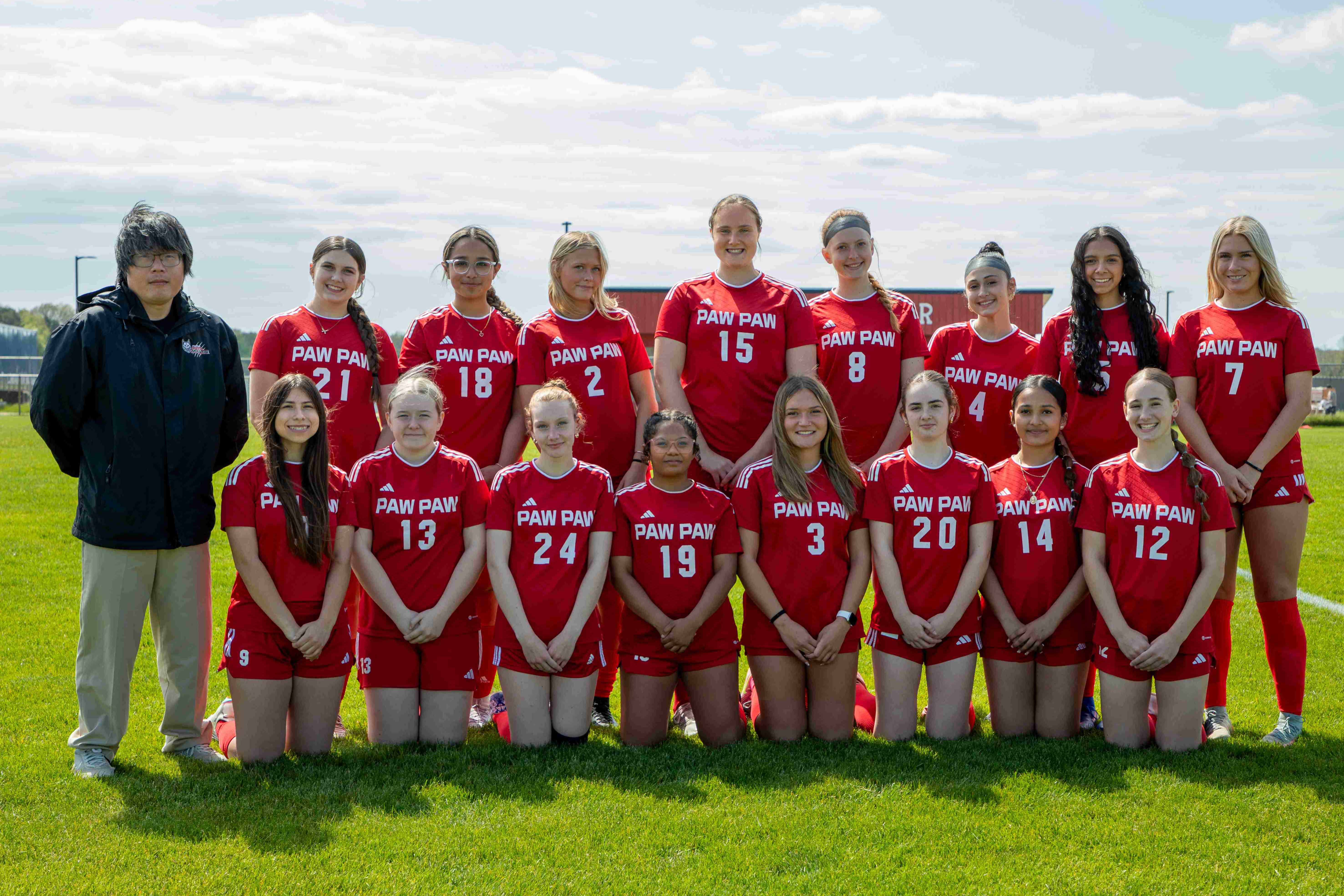 GIRLS SOCCER TEAM PHOTO