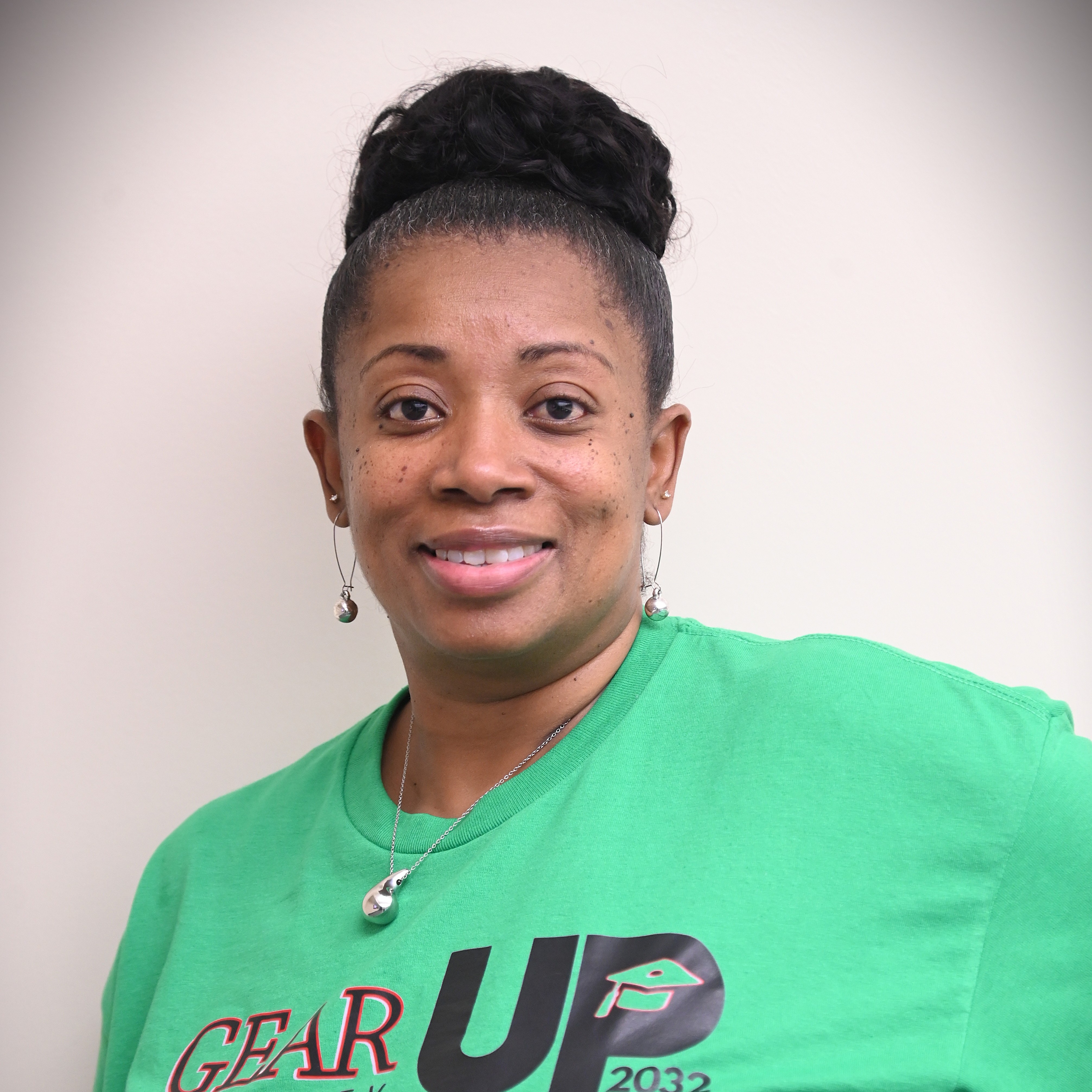 Sondra Aiken
