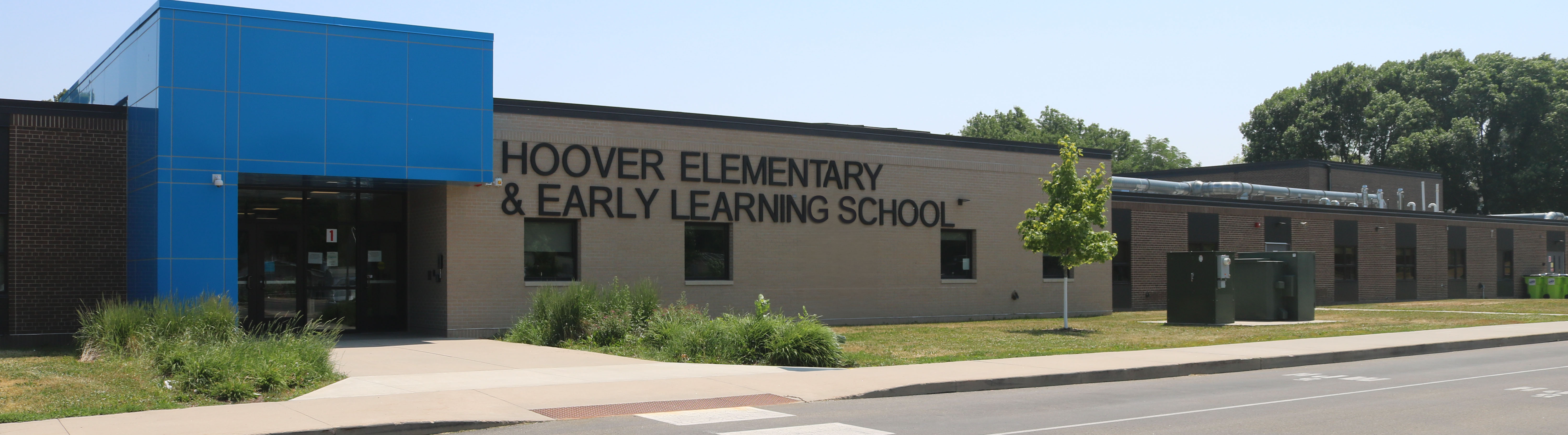 Image of Hoover Elementary School building exterior